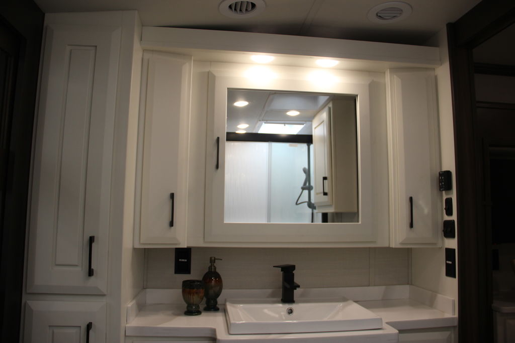 2025 DRV Mobile Suites Luxury 41 RKDB (8967) – Image 67