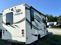 2019 Jayco Melbourne Class C Motorhome – Image 2