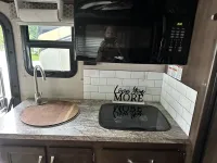 2019 Jayco Melbourne Class C Motorhome – Image 10