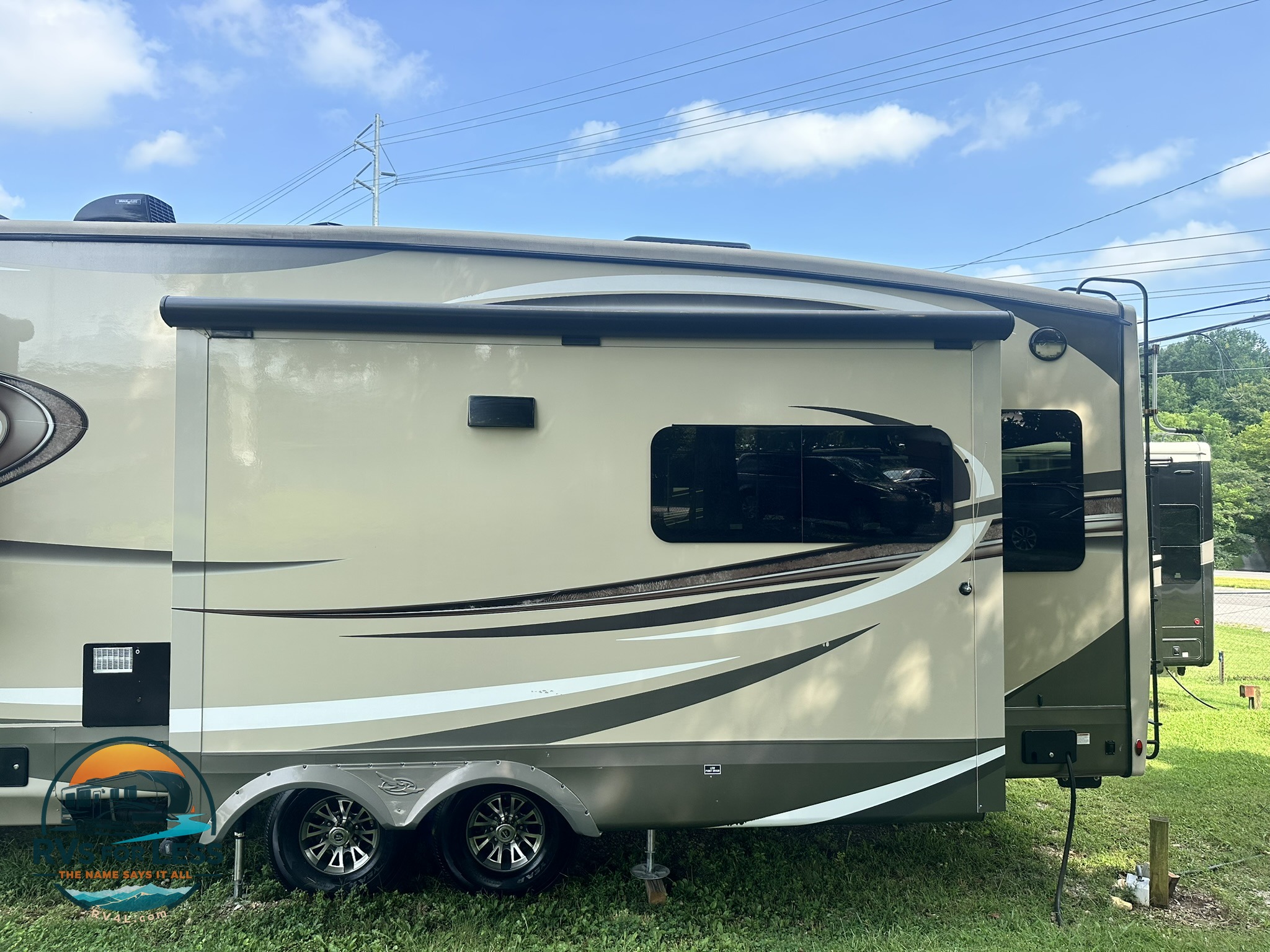 2018 Jayco Pinnacle 36FBTS – Image 4