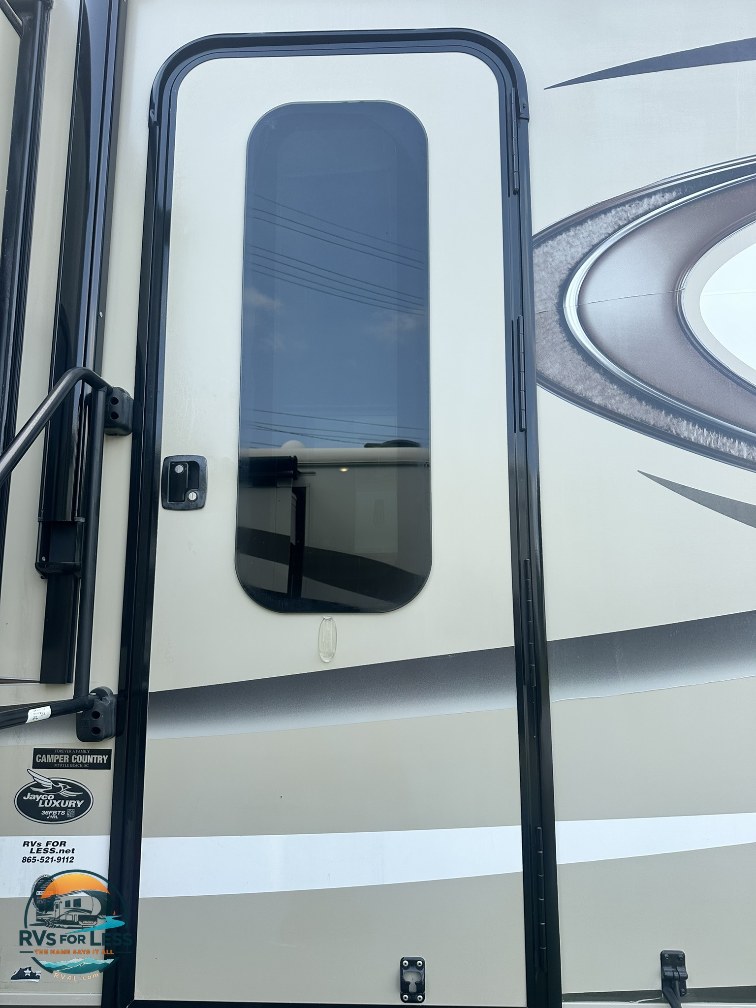 2018 Jayco Pinnacle 36FBTS – Image 8