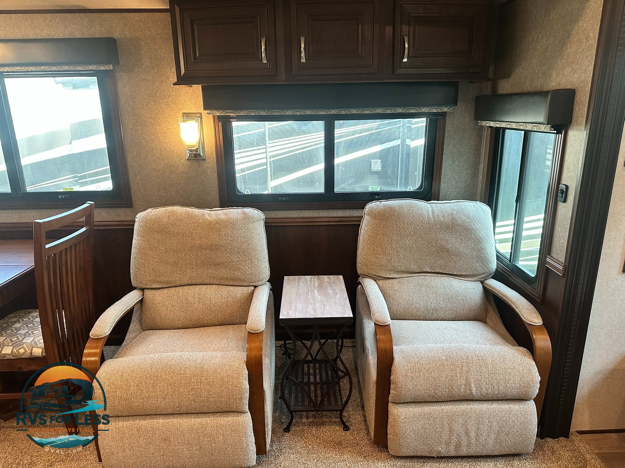 2018 Jayco Pinnacle 36FBTS – Image 21