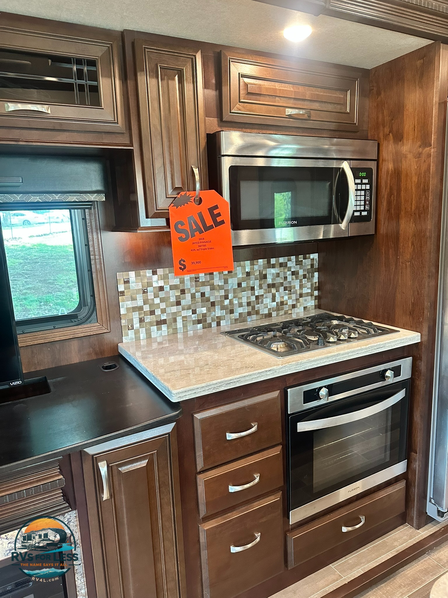 2018 Jayco Pinnacle 36FBTS – Image 24