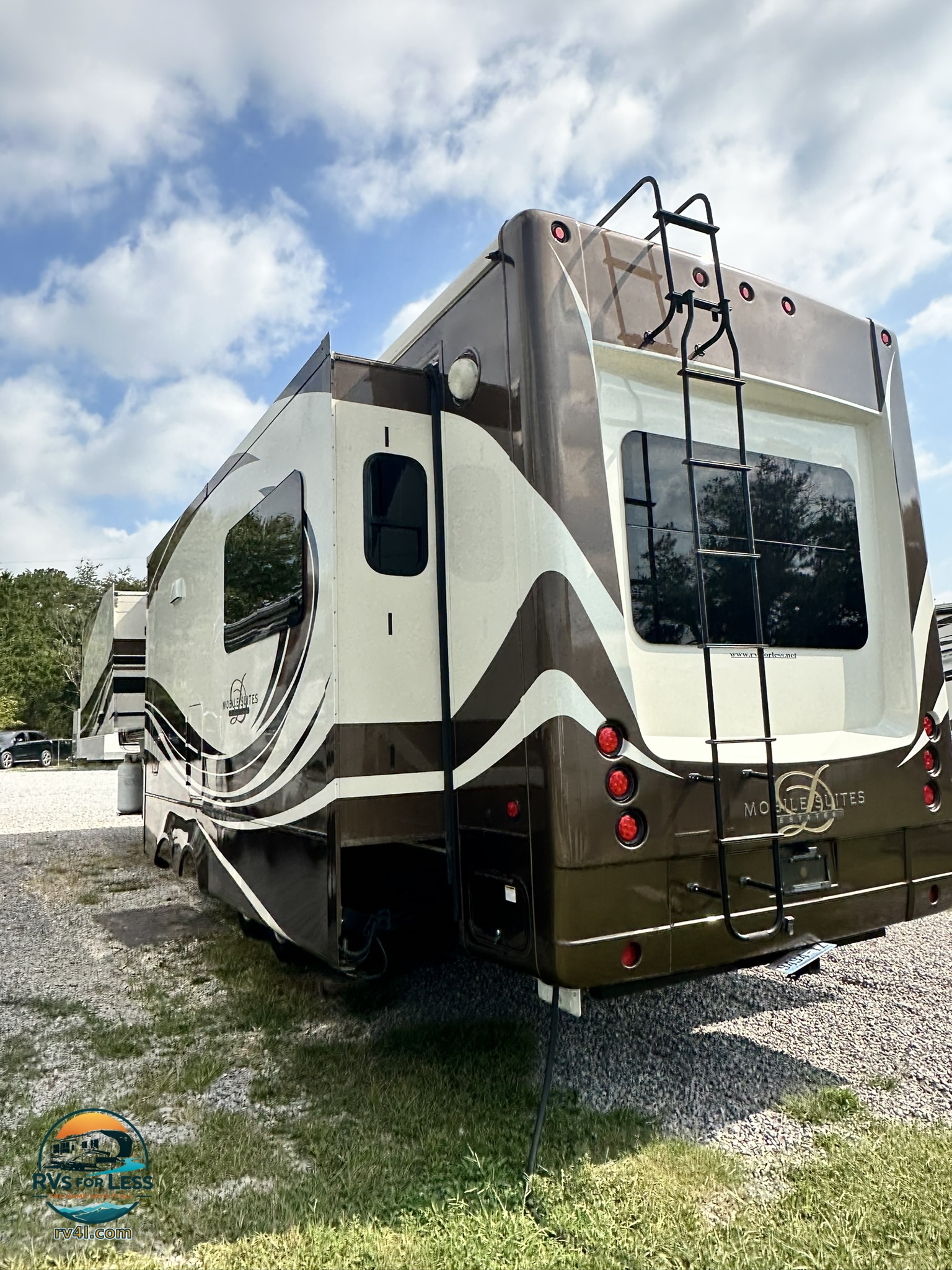 2016 DRV Mobile Suite Estate 39RESB3 – Image 4