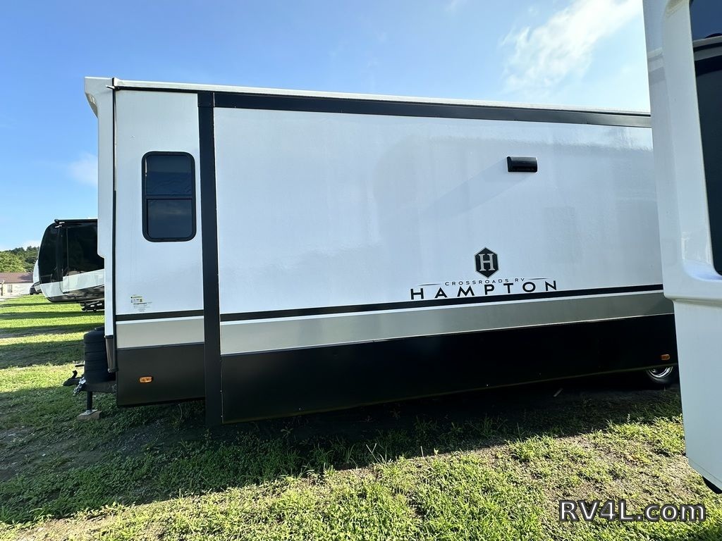 2025 CrossRoads RV Hampton 395BAM (0401) – Image 6