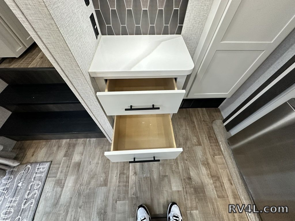 2025 CrossRoads RV Hampton 395BAM (0401) – Image 63