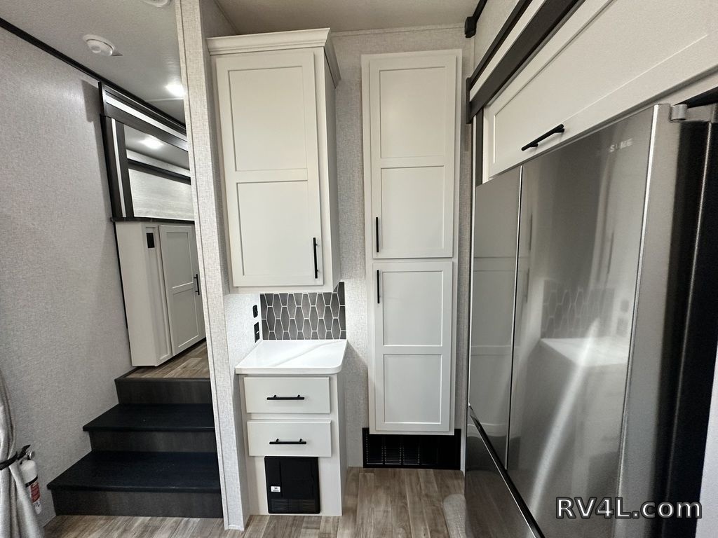 2025 CrossRoads RV Hampton 395BAM (0401) – Image 61