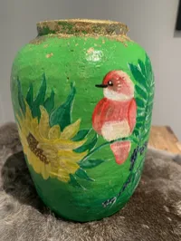 Handgeschilderde stenen vaas – Vogel & bloemen – Image 3