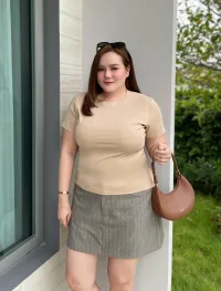 V05- เสื้อยืด คอกลม สวมใส่ง่ายผ้านุ่มสบายผิว – Image 5