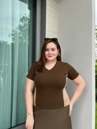 V08- เสื้อยืด แถบข้าง คอวี – Image 3