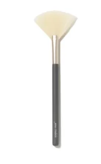 Jane Iredale Fan Brush – Image 1