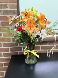 "The Garden Path" Mother’s Day Arrangement – Image 2