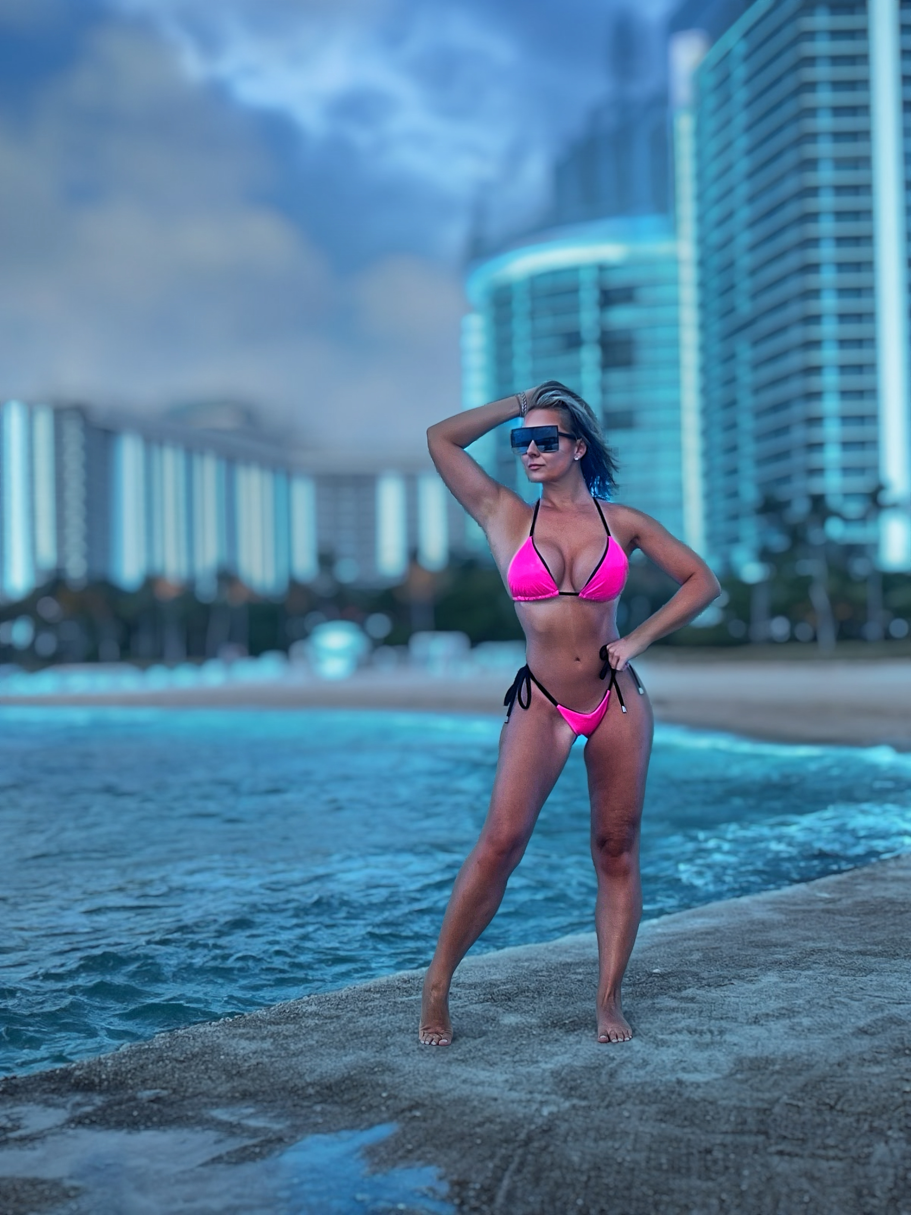 Blackout Barbie / Pink Eclipse – Image 4