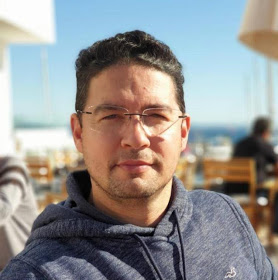 blog author image