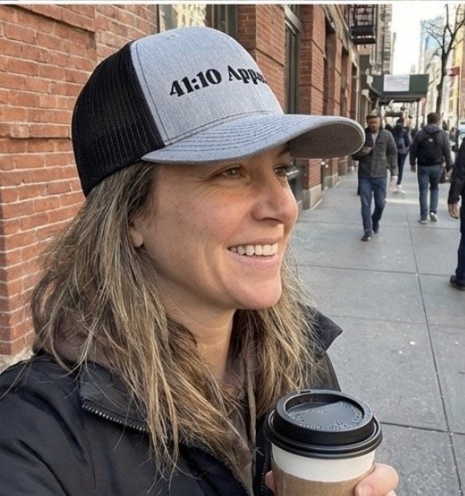 41:10 Logo Trucker Hat – Image 8