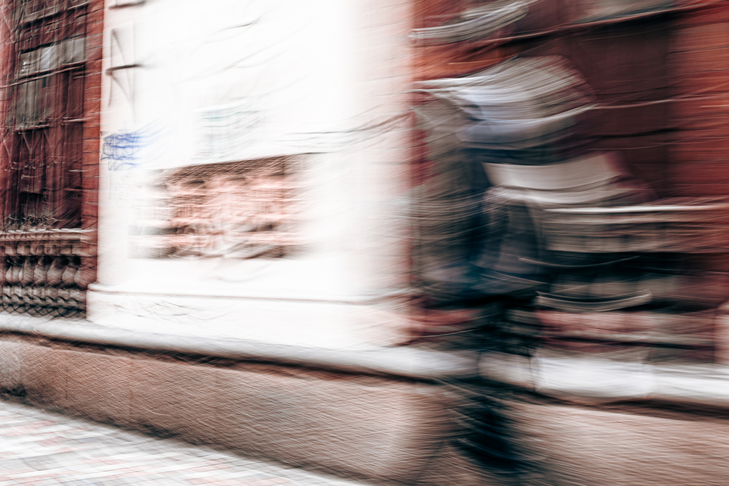 Bogota Shapeshifter – Image 1