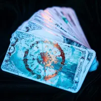White Abyss Tarot Deck By andplay – Image 5