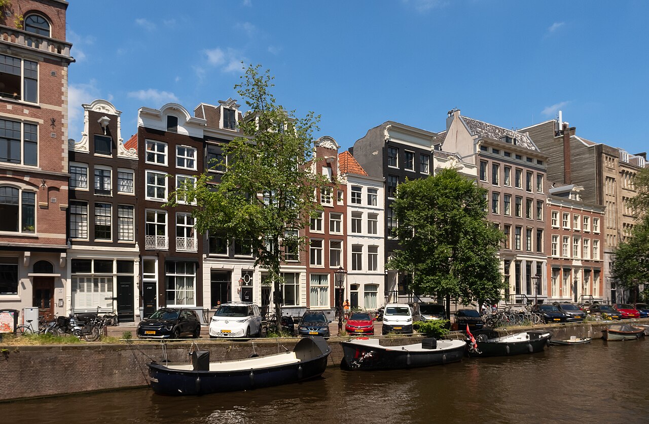 Amsterdam Canal Ring Walking Tour – Image 1
