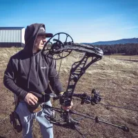 Midweight Hoodie (3,804 ENTRIES) – Image 4