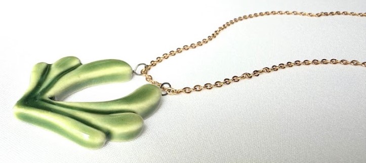 Green Lotus Necklace – Gold