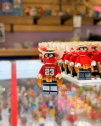 Raider Red With Jersey Minifigure – Image 2
