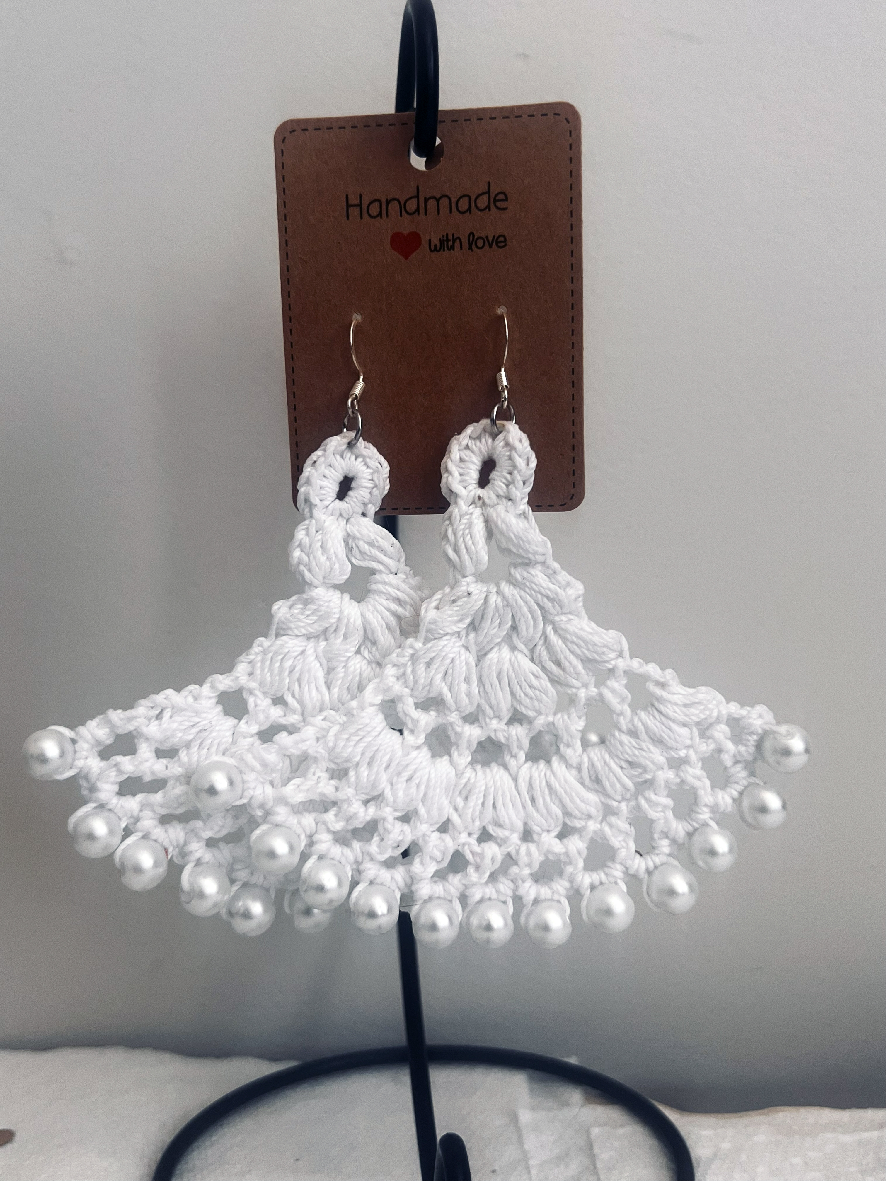Queen Energy – White
