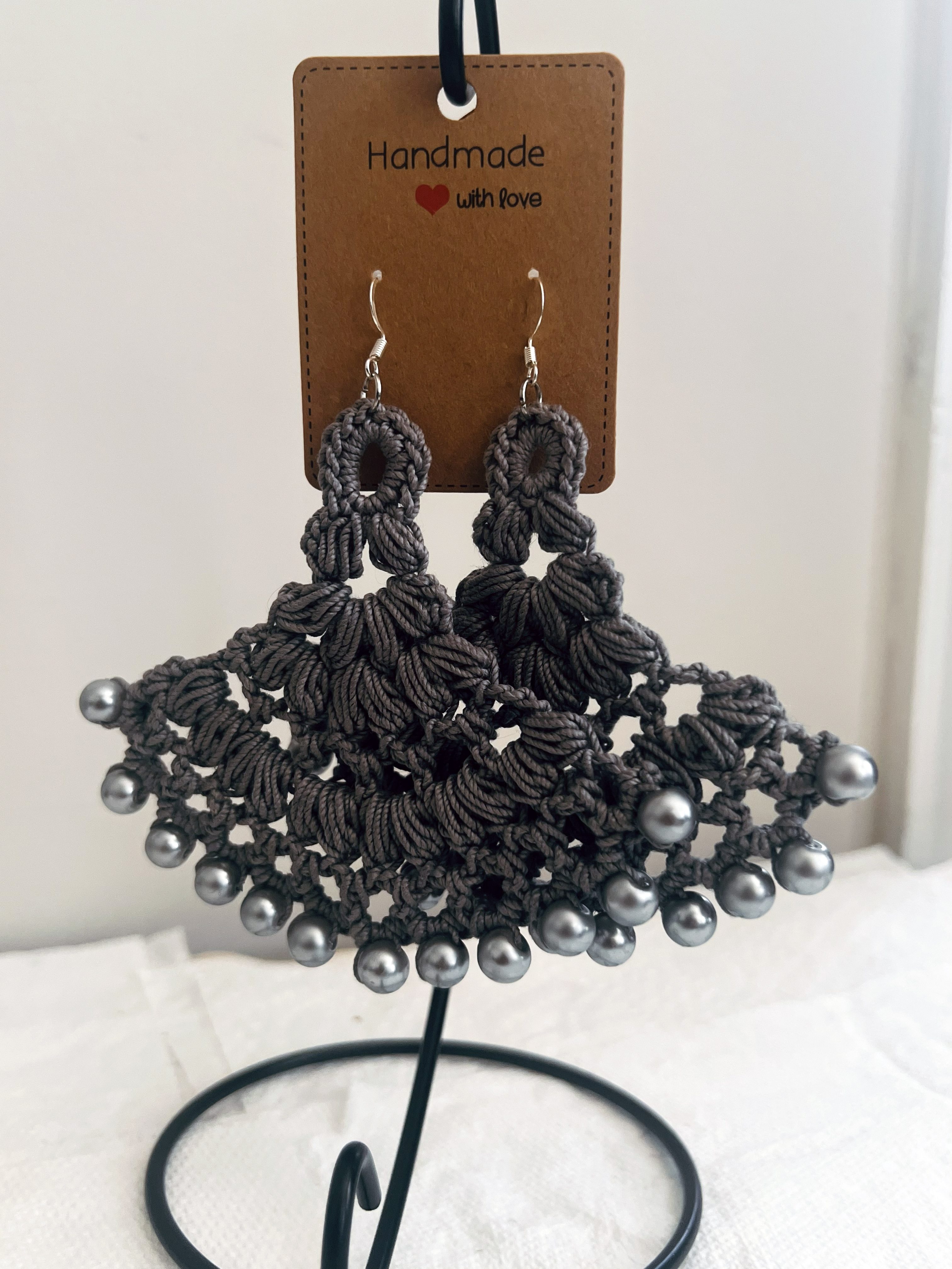 Queen Energy – Grey