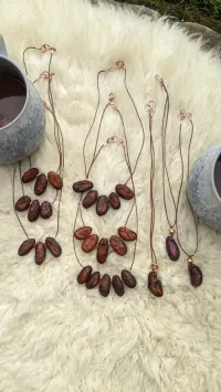 Cacao Necklaces – Image 1