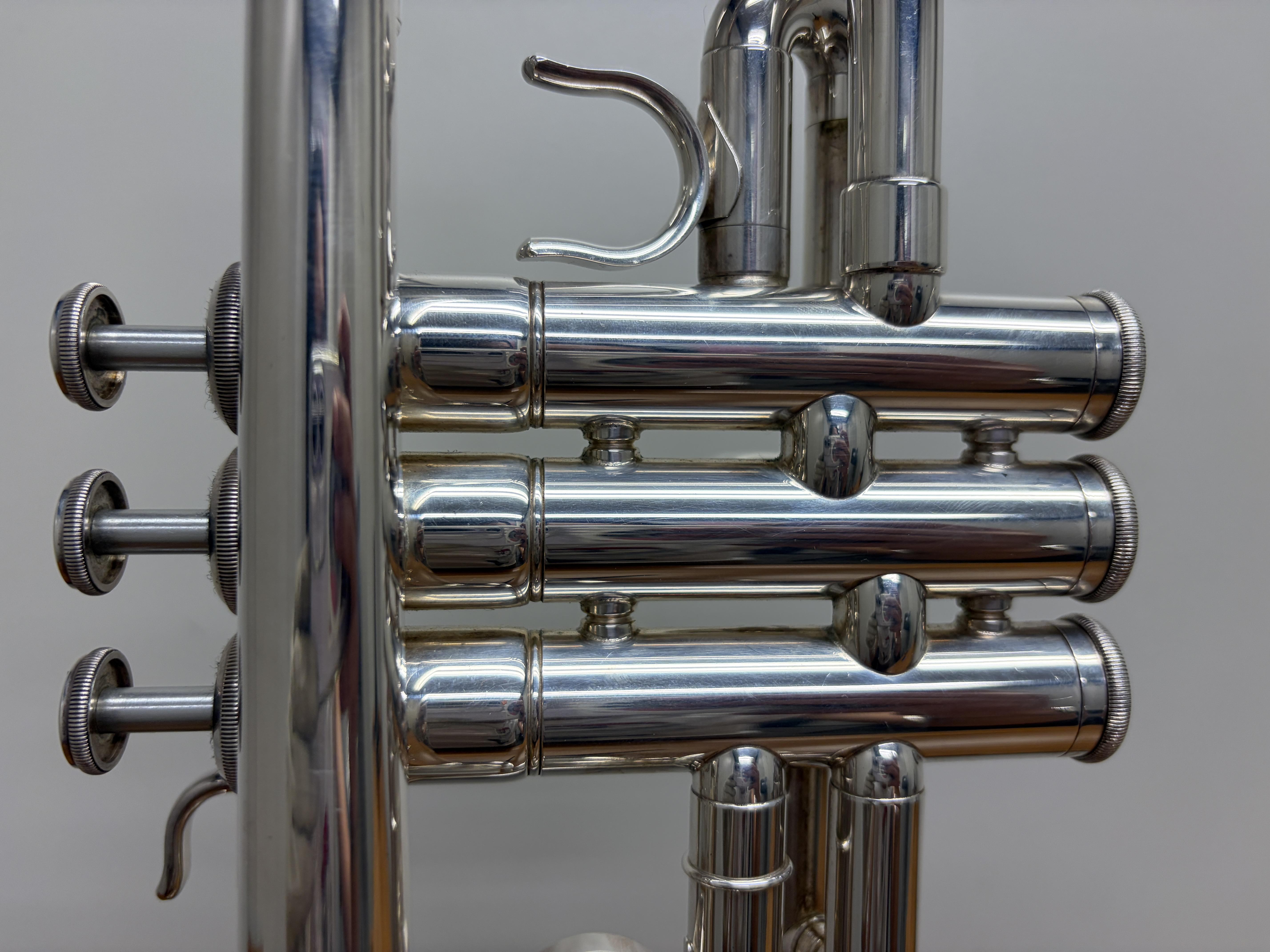 Yamaha YTR6610S D/Eb Trumpet  – Image 5