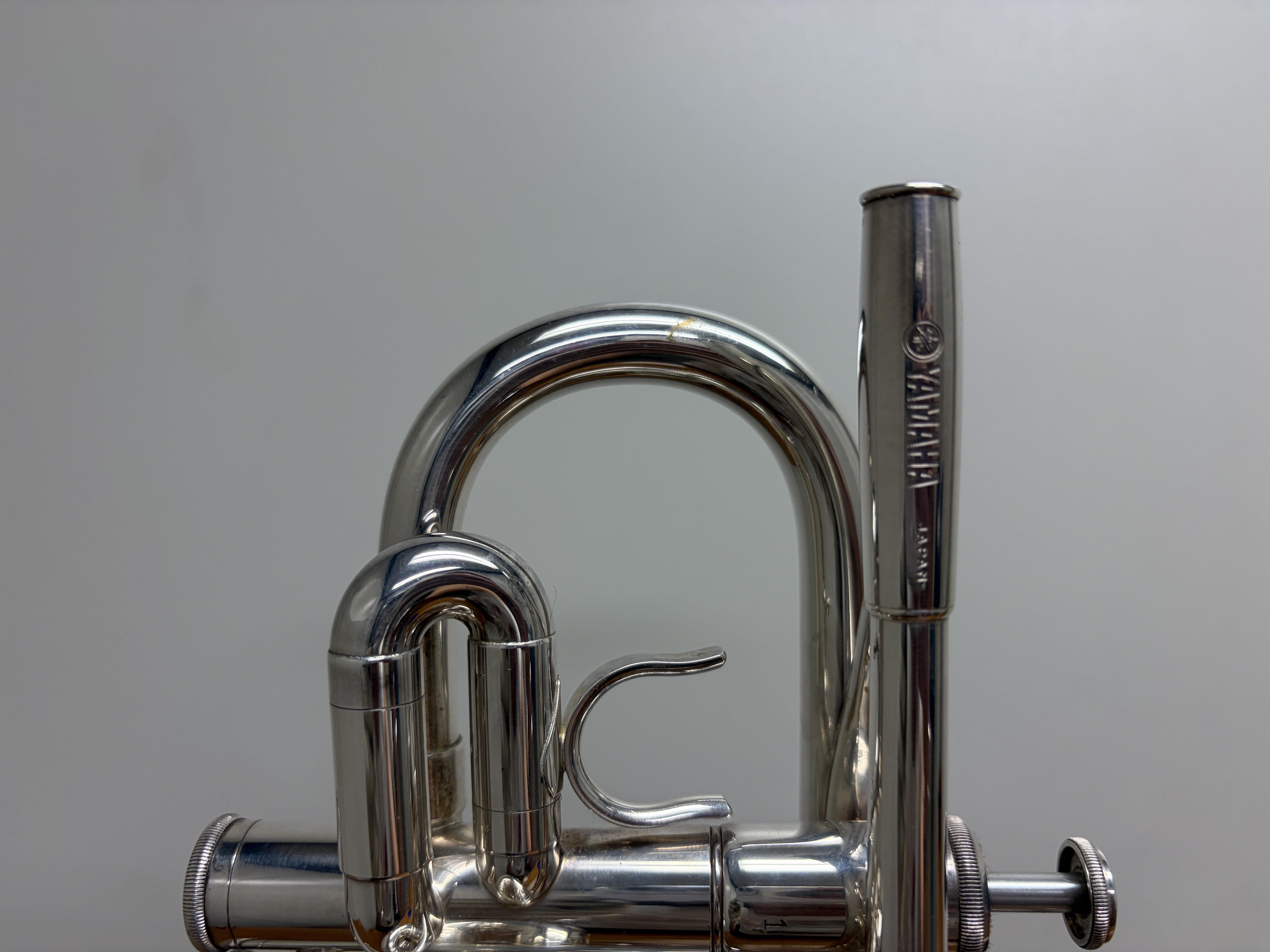 Yamaha YTR6610S D/Eb Trumpet  – Image 2