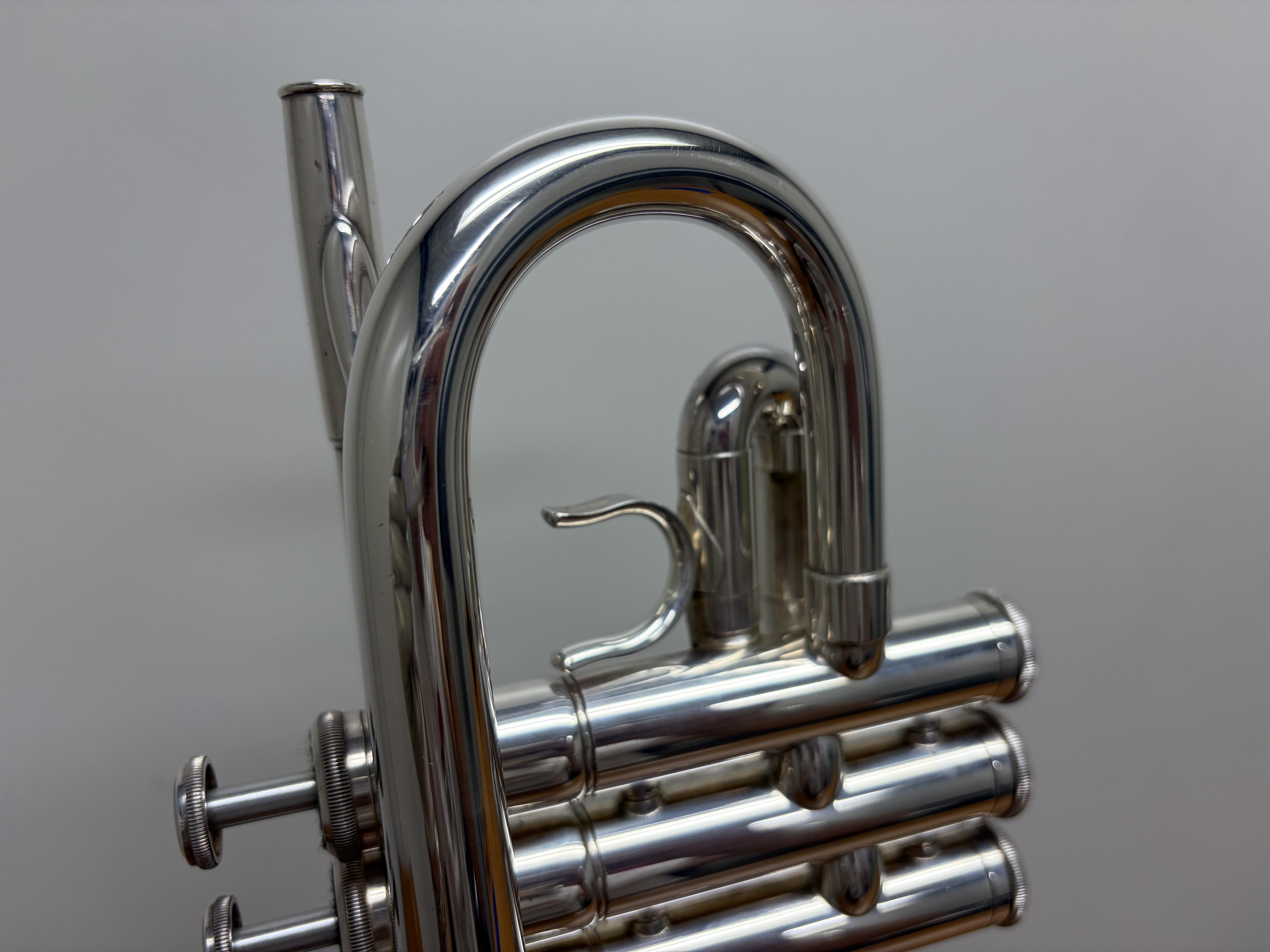 Yamaha YTR6610S D/Eb Trumpet  – Image 3