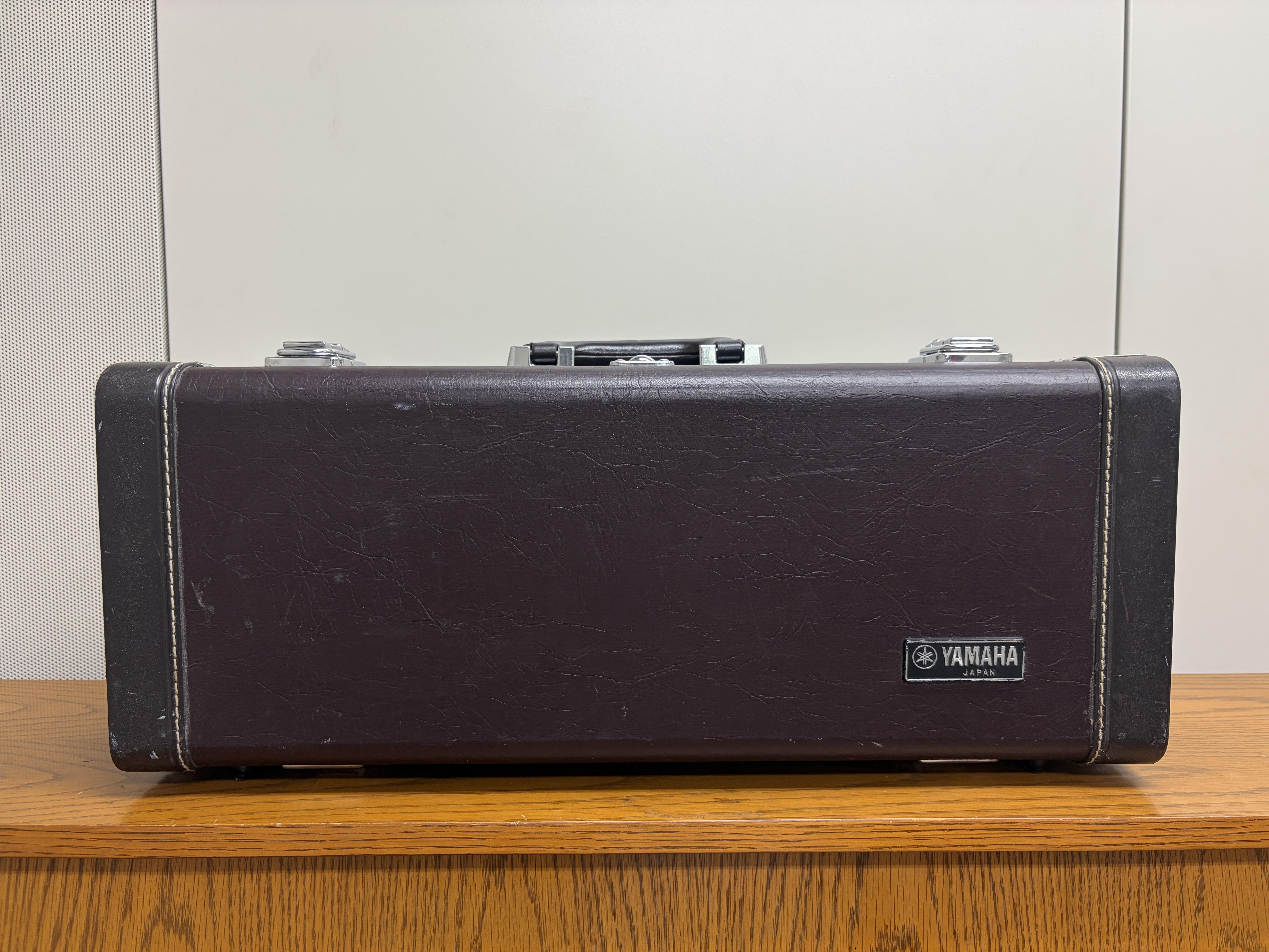 Yamaha YTR6610S D/Eb Trumpet  – Image 16