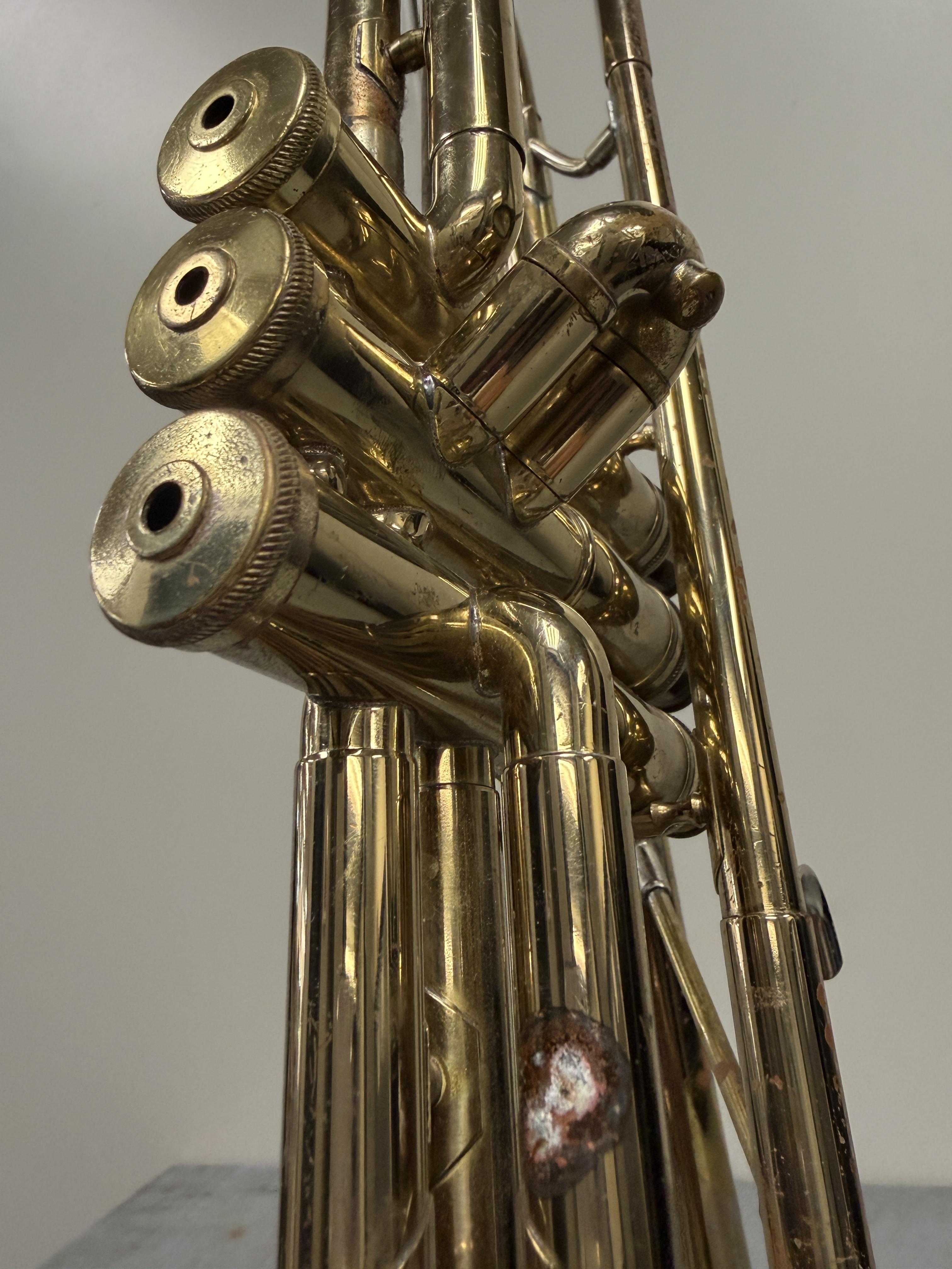 Olds Ambassador Dizzy Bell Trumpet – Image 11