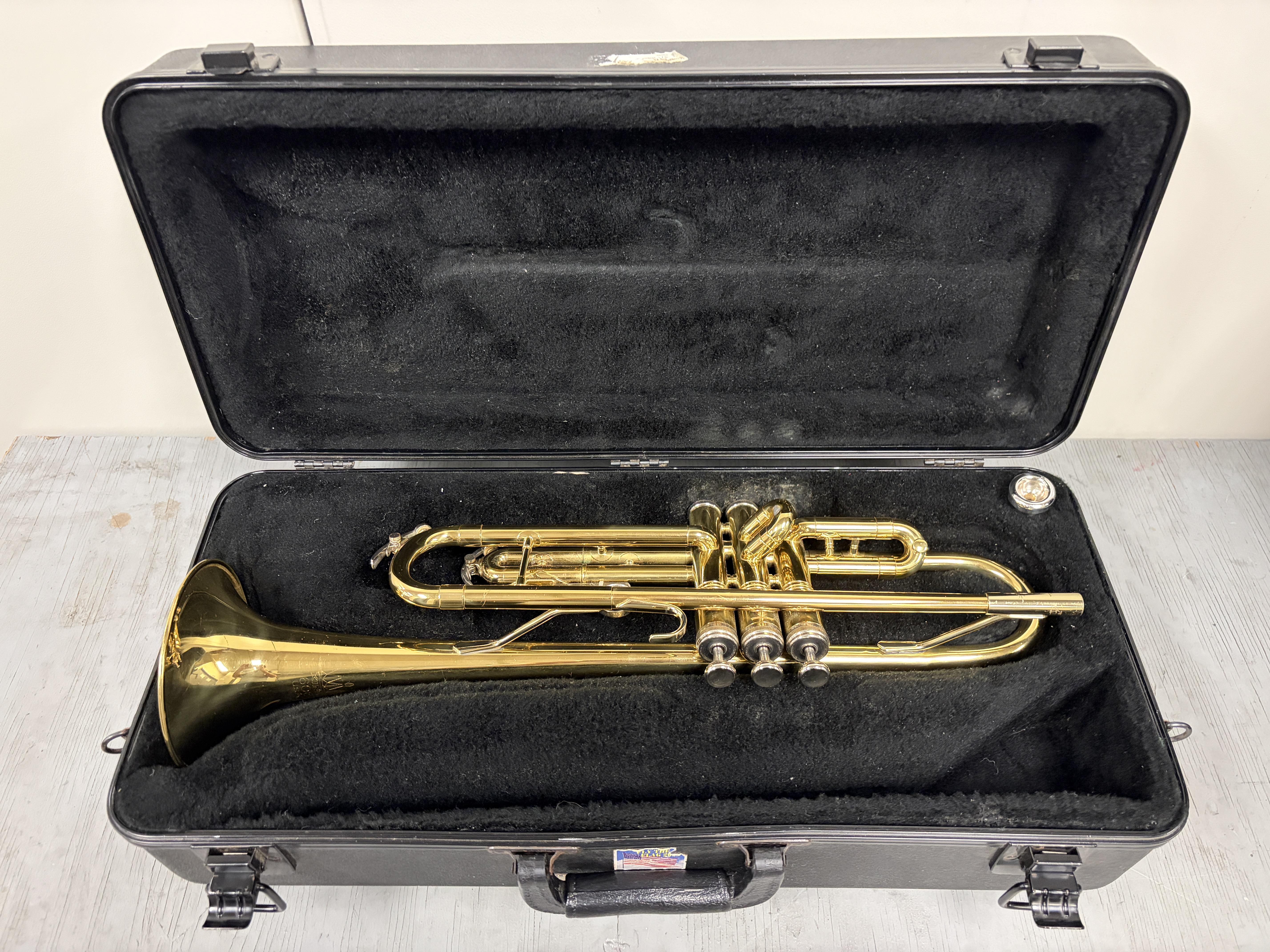 King 600 Trumpet – Image 17