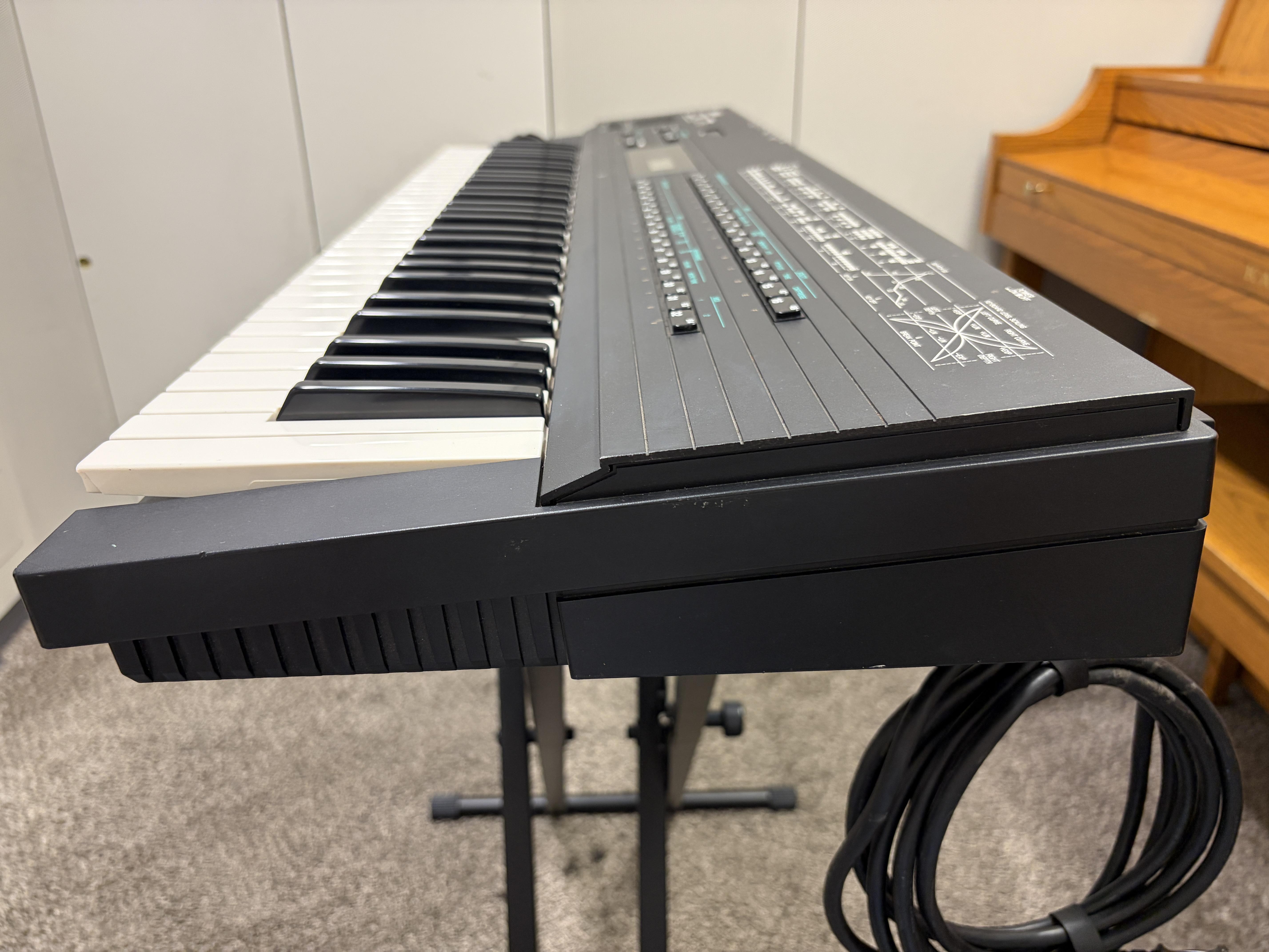 Yamaha DX7s Synthesizer  – Image 10