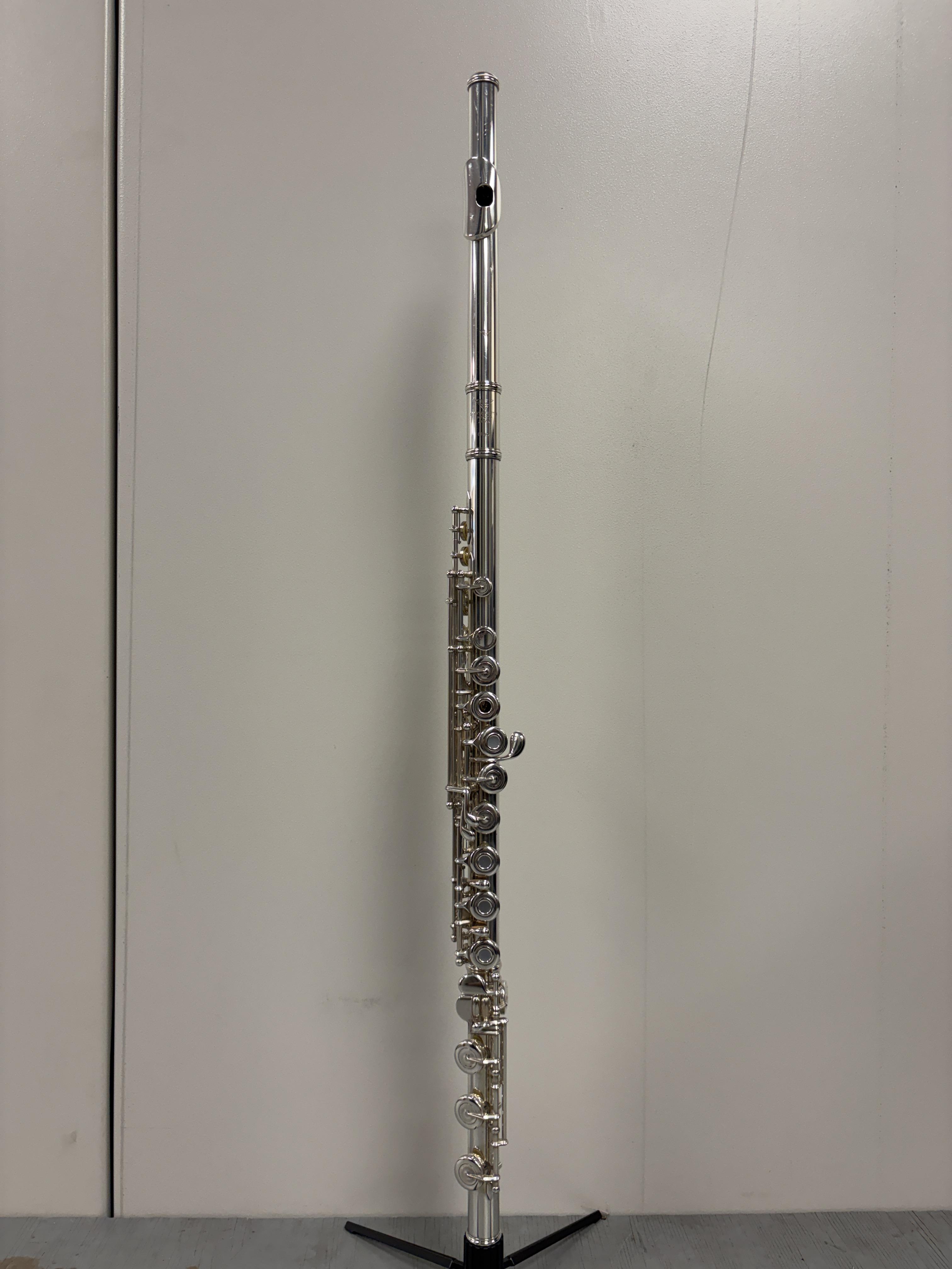 Sankyo CF401 Flute – Image 1