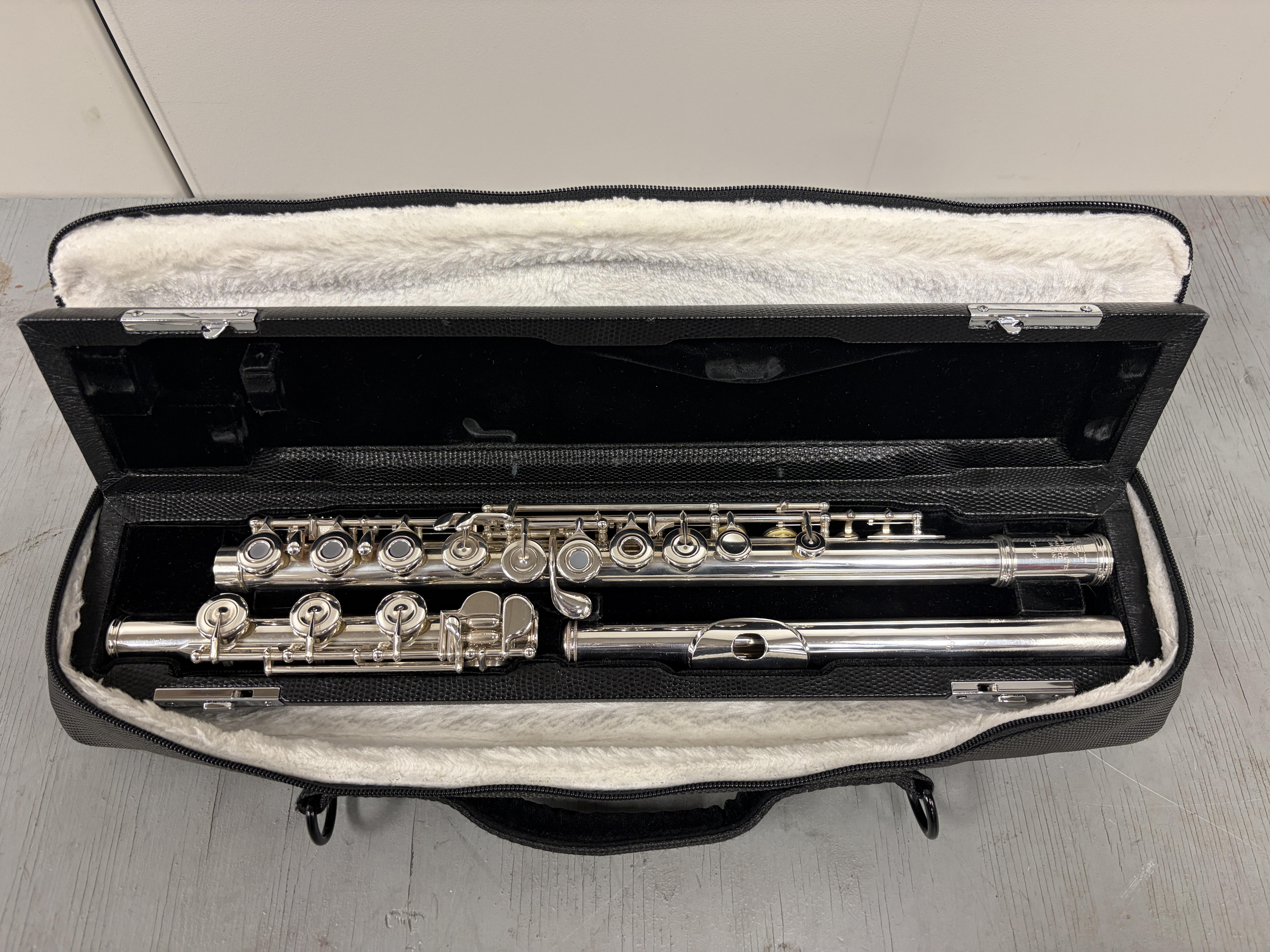 Sankyo CF401 Flute – Image 20