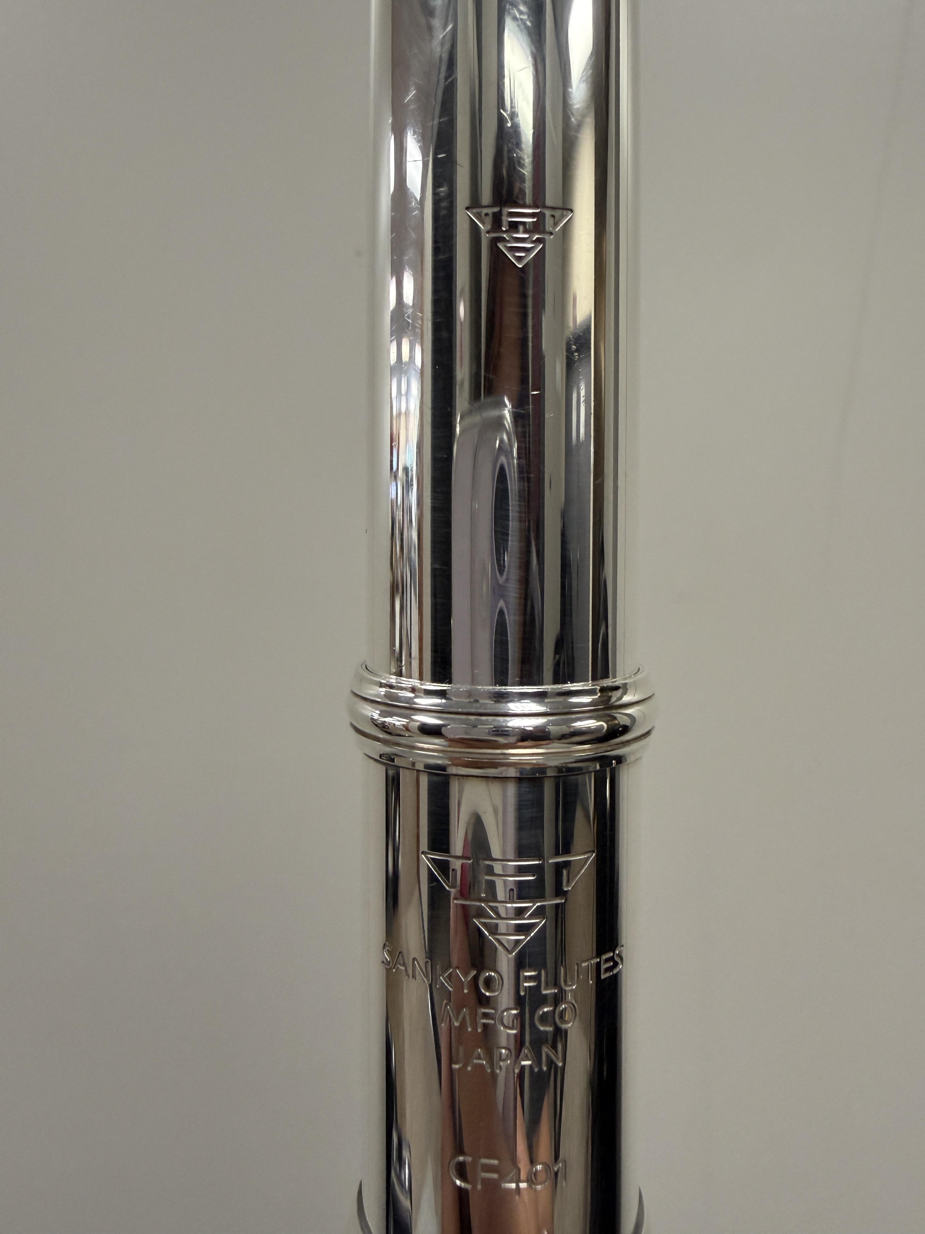 Sankyo CF401 Flute – Image 5