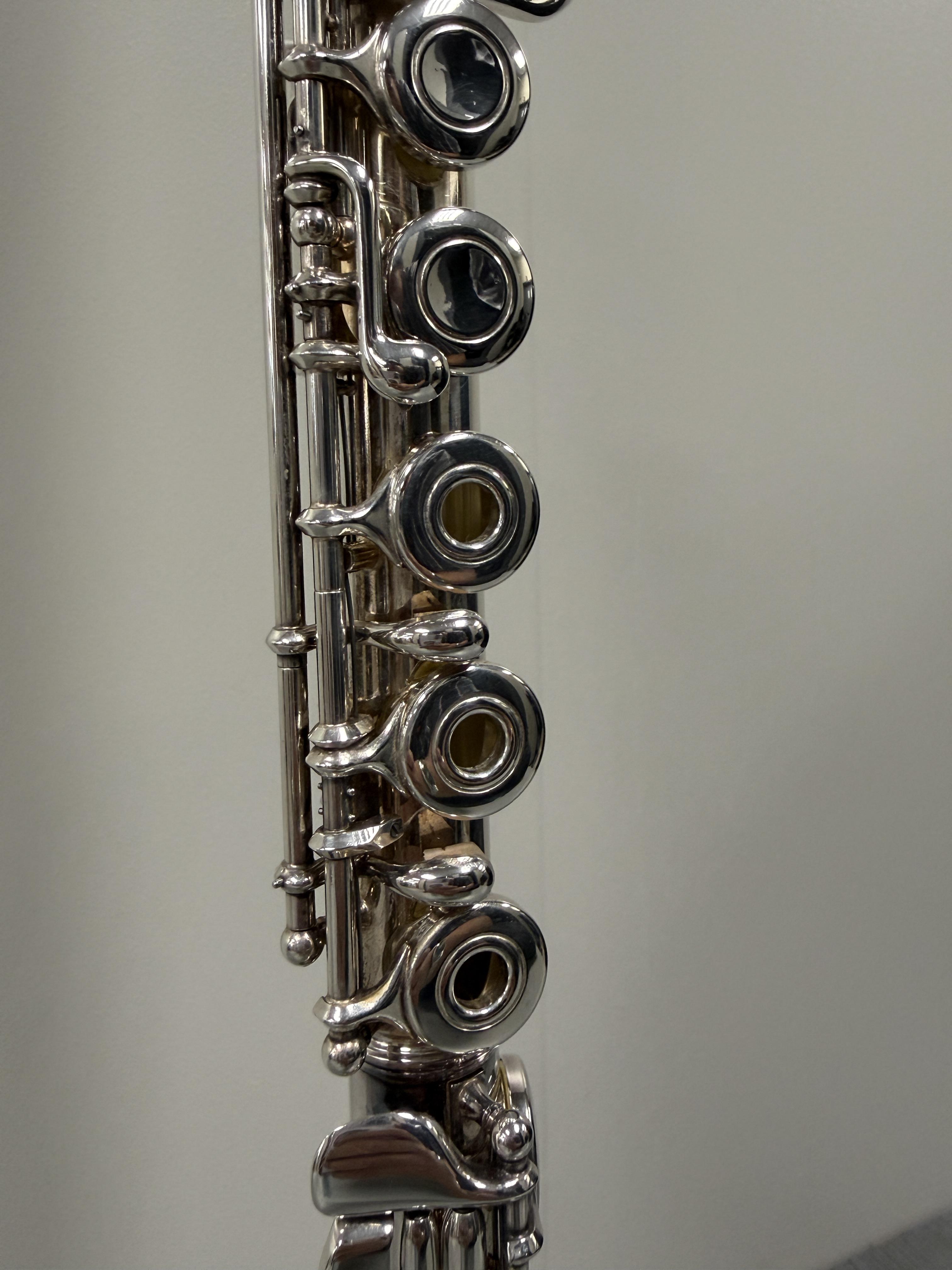 Yamaha YFL-481 II Flute – Image 8