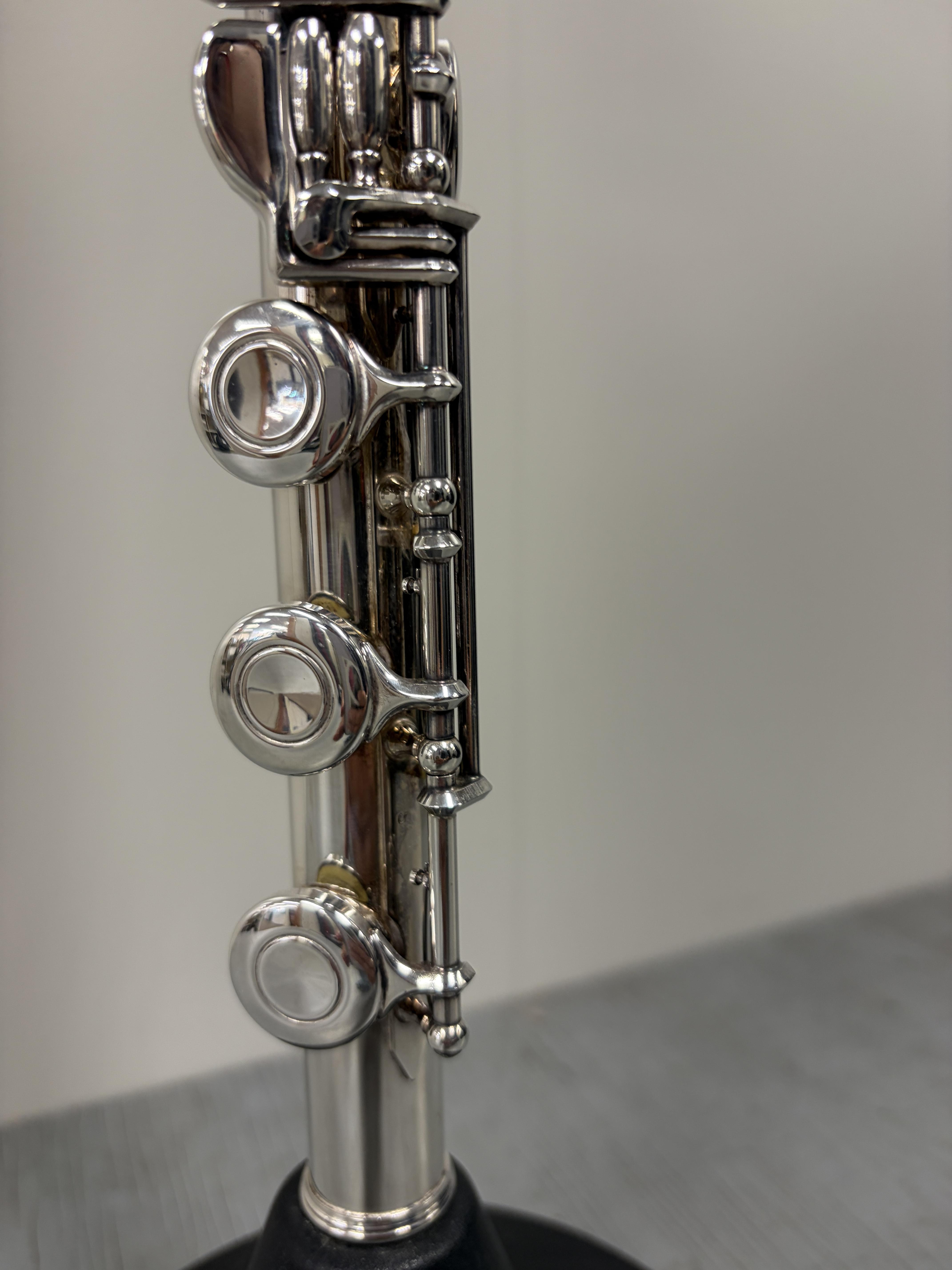 Yamaha YFL-481 II Flute – Image 10