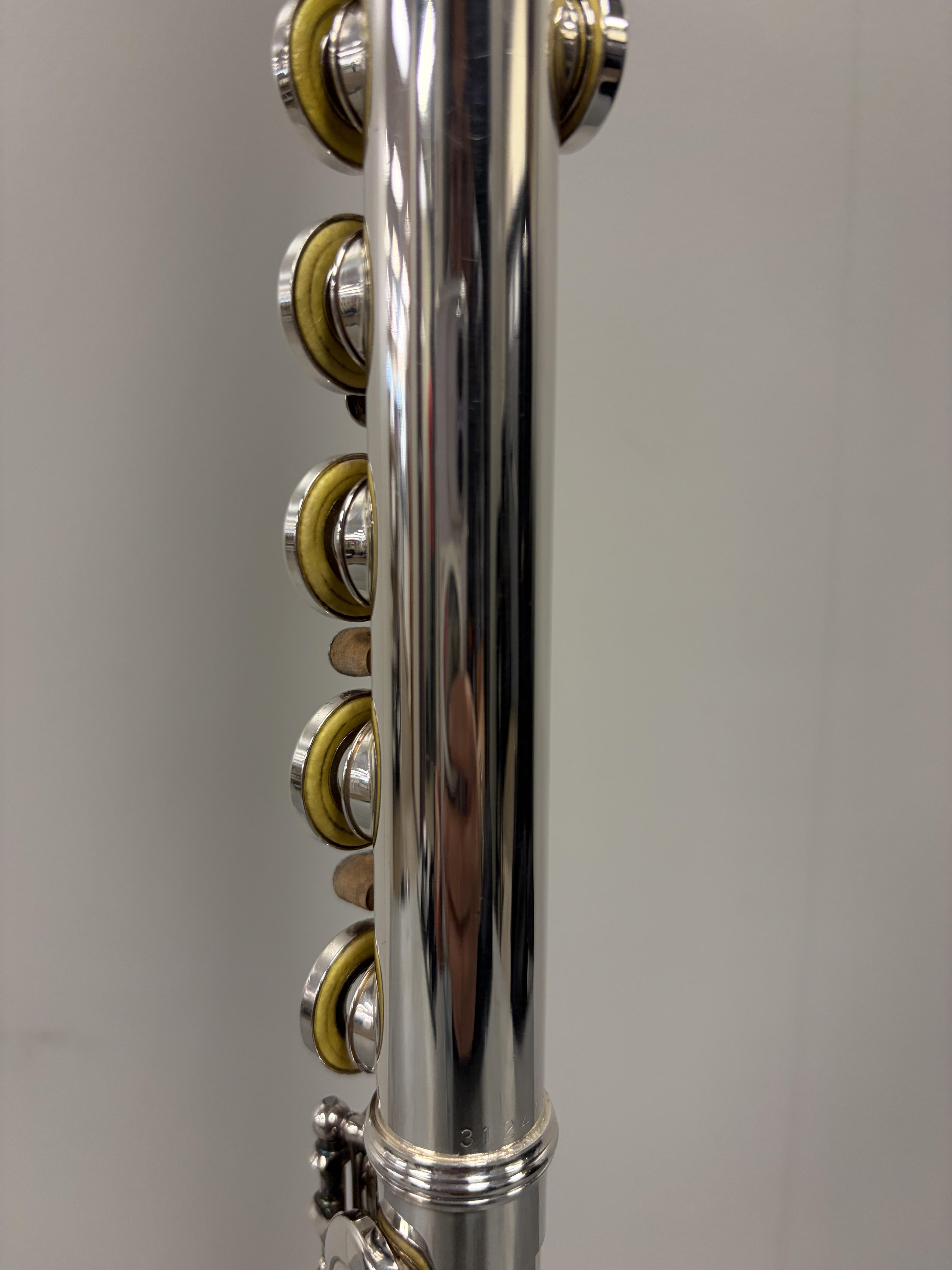 Yamaha YFL-481 II Flute – Image 9