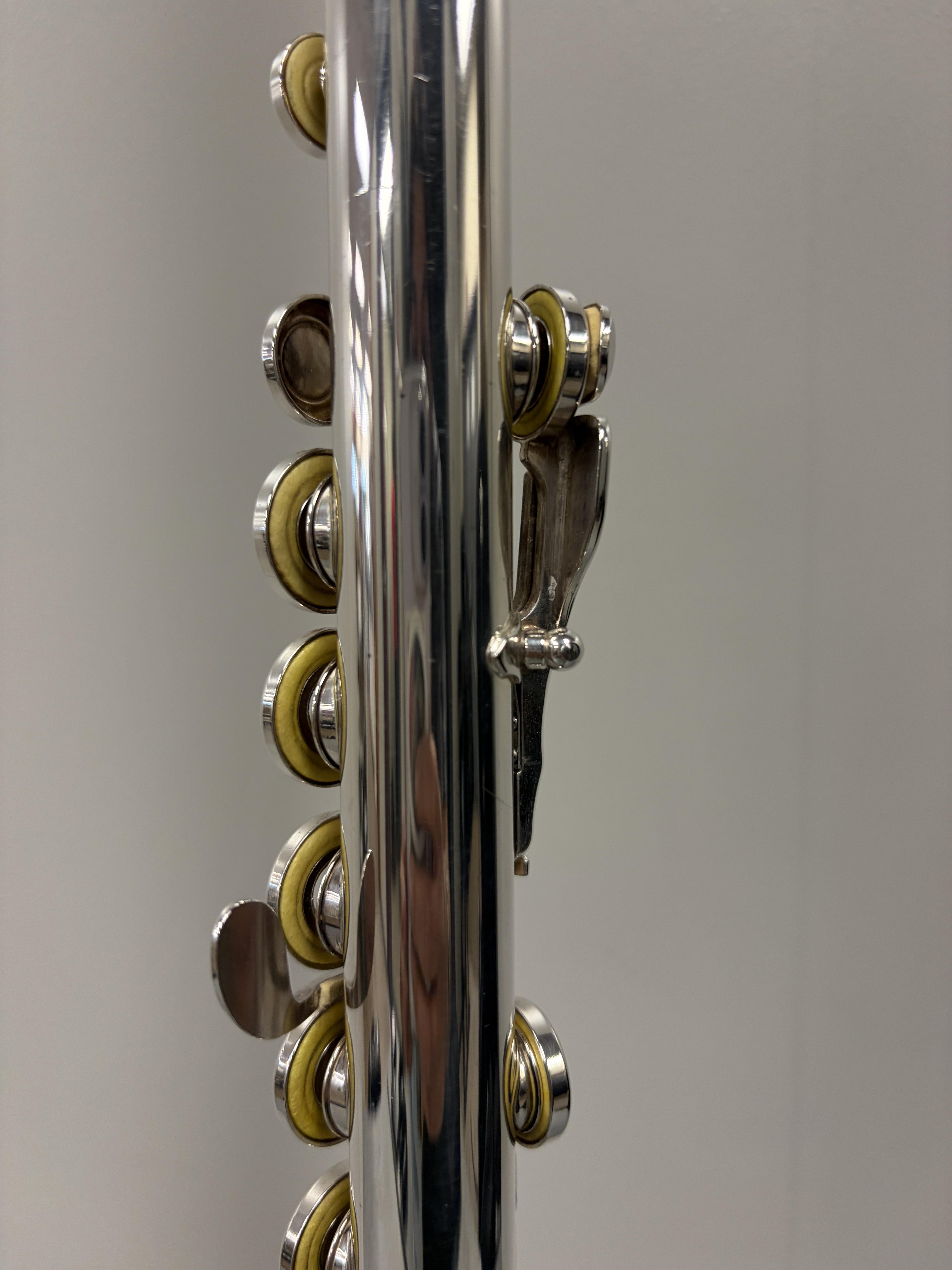 Yamaha YFL-481 II Flute – Image 7