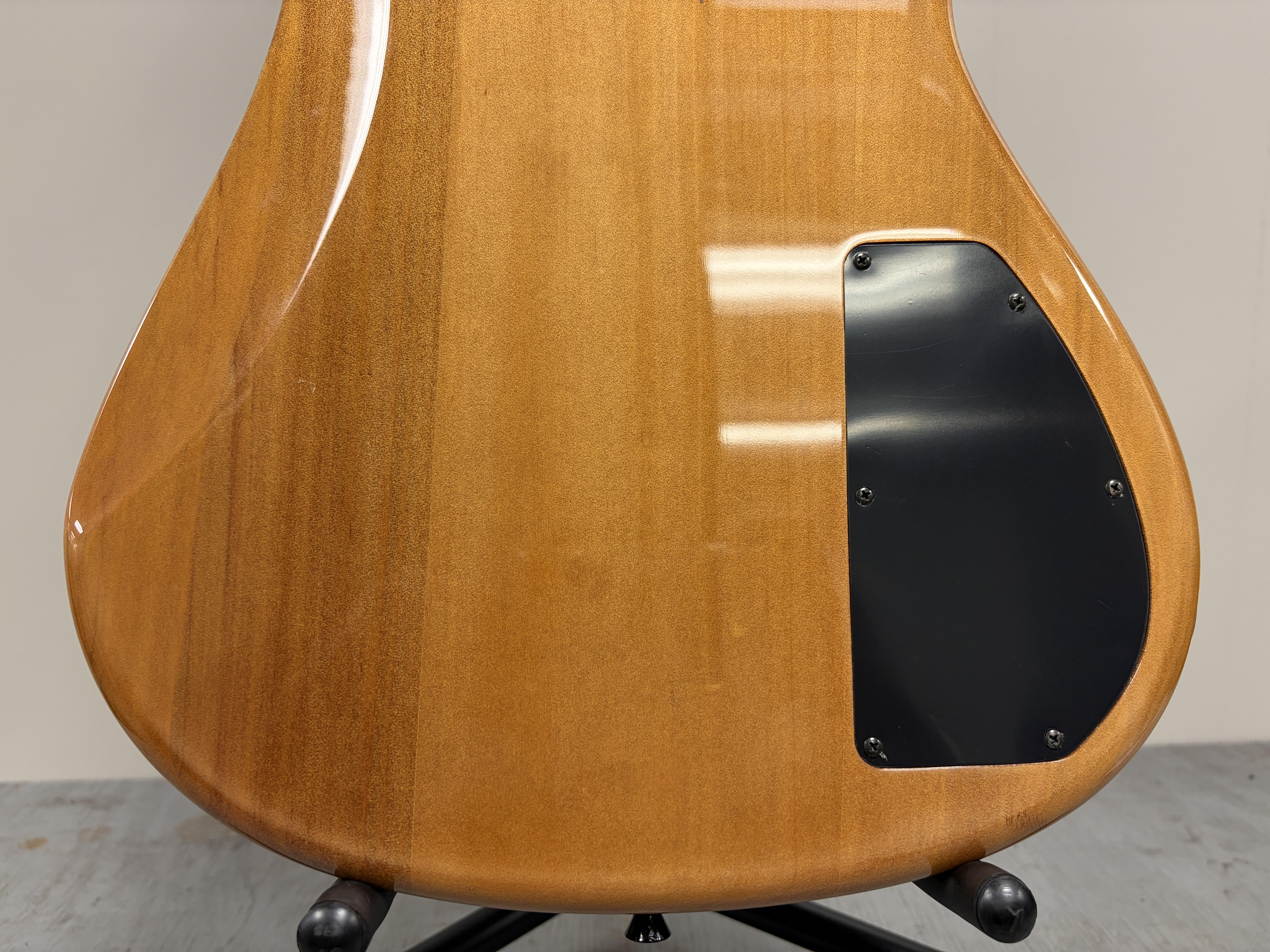 Stagg BC300LH (Left-Handed) Bass Guitar  – Image 13