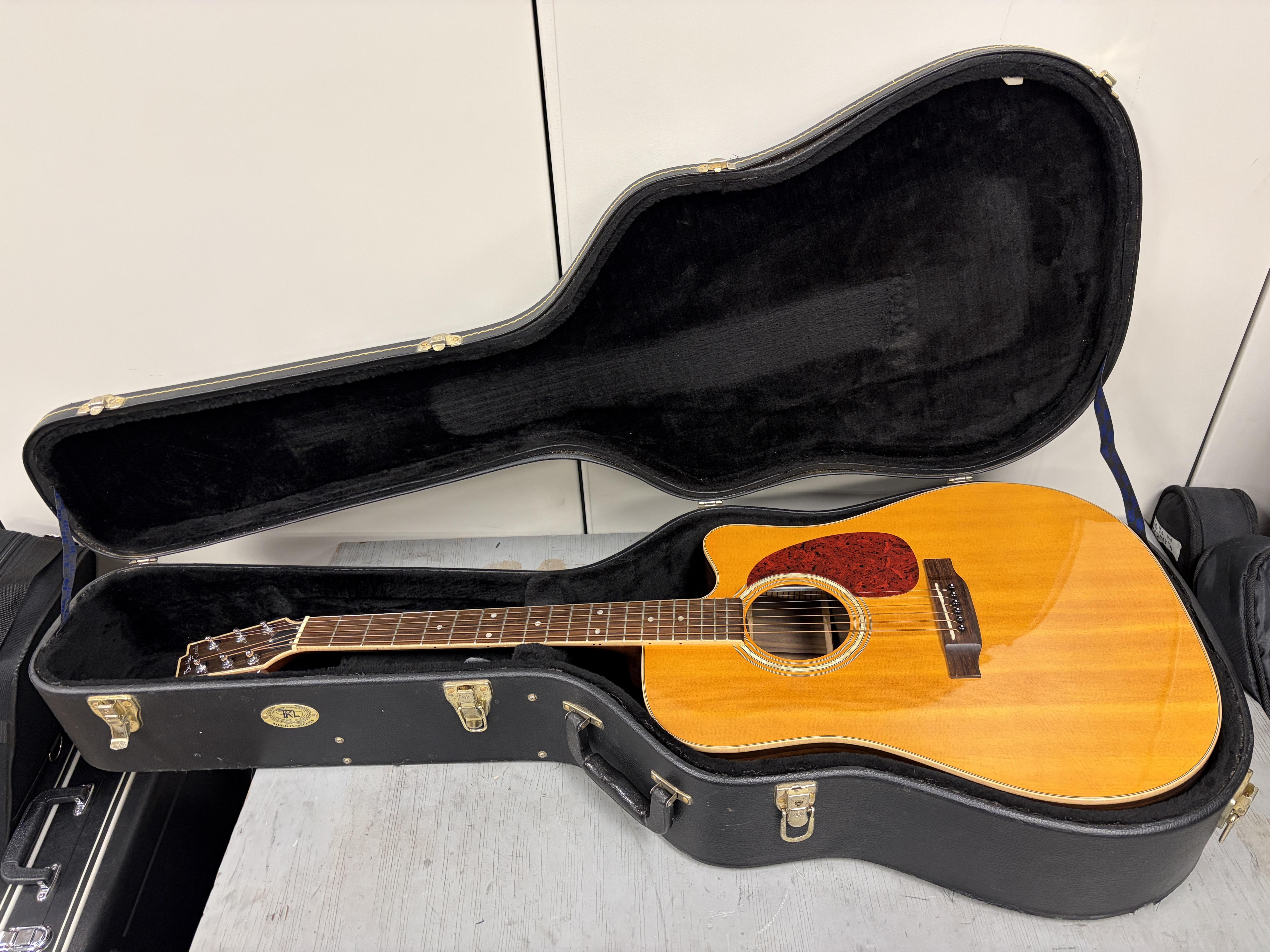 Boulder Creek ECS2-V Acoustic Electric Guitar  – Image 16