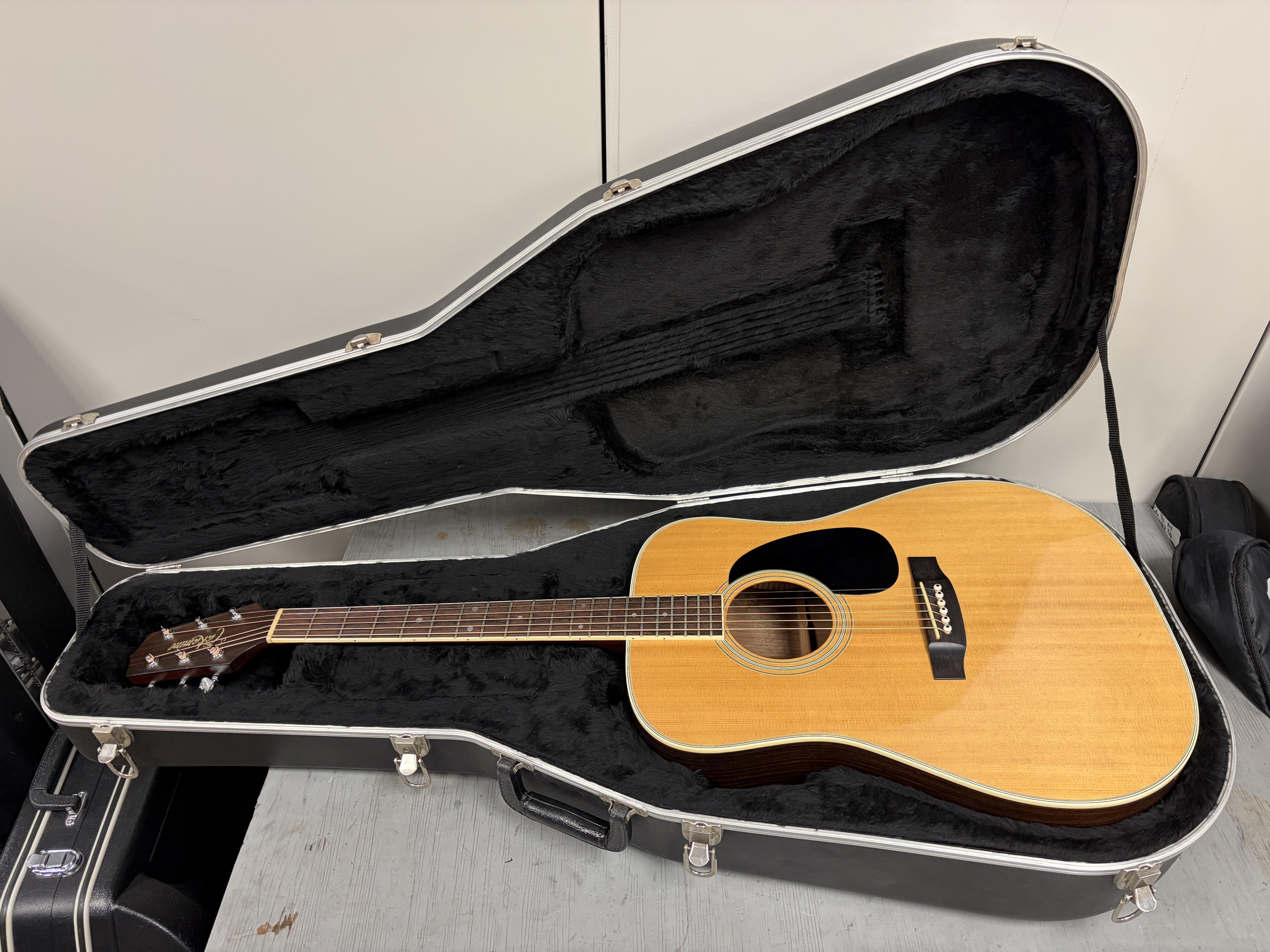 Takamine F360S Dreadnaught Guitar – Image 12