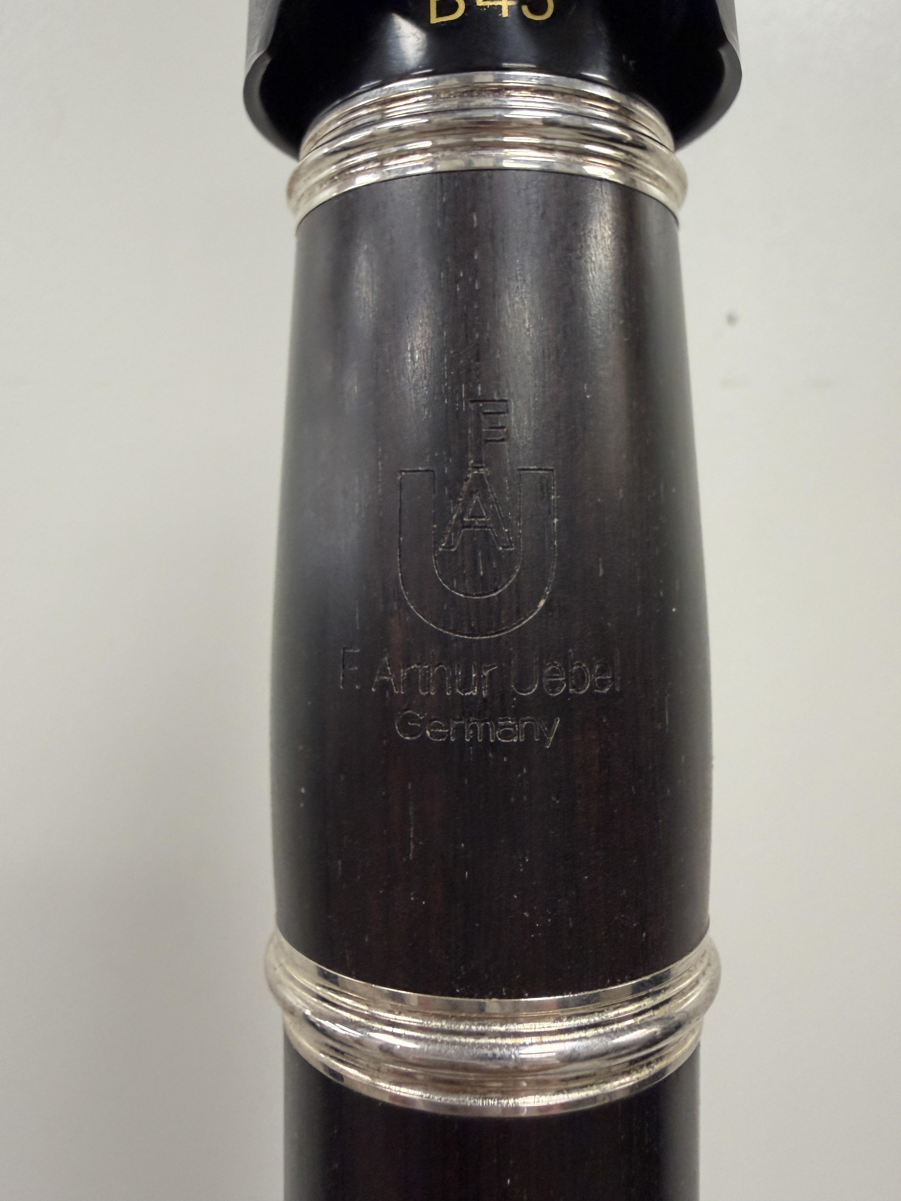 F. Arthur Uebel Advantage A Clarinet  – Image 3