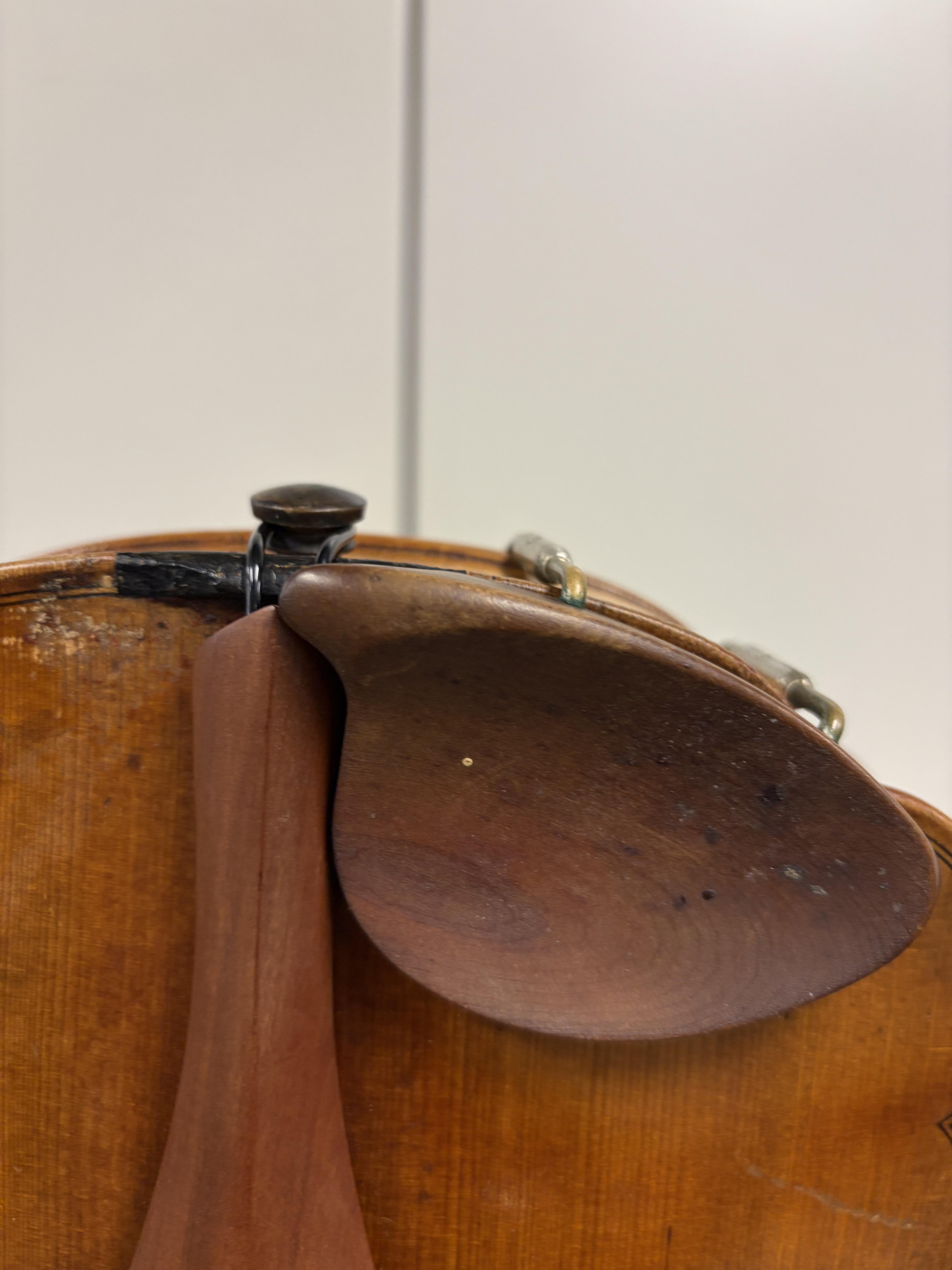 Pie-shaped Folk Violin – Image 6