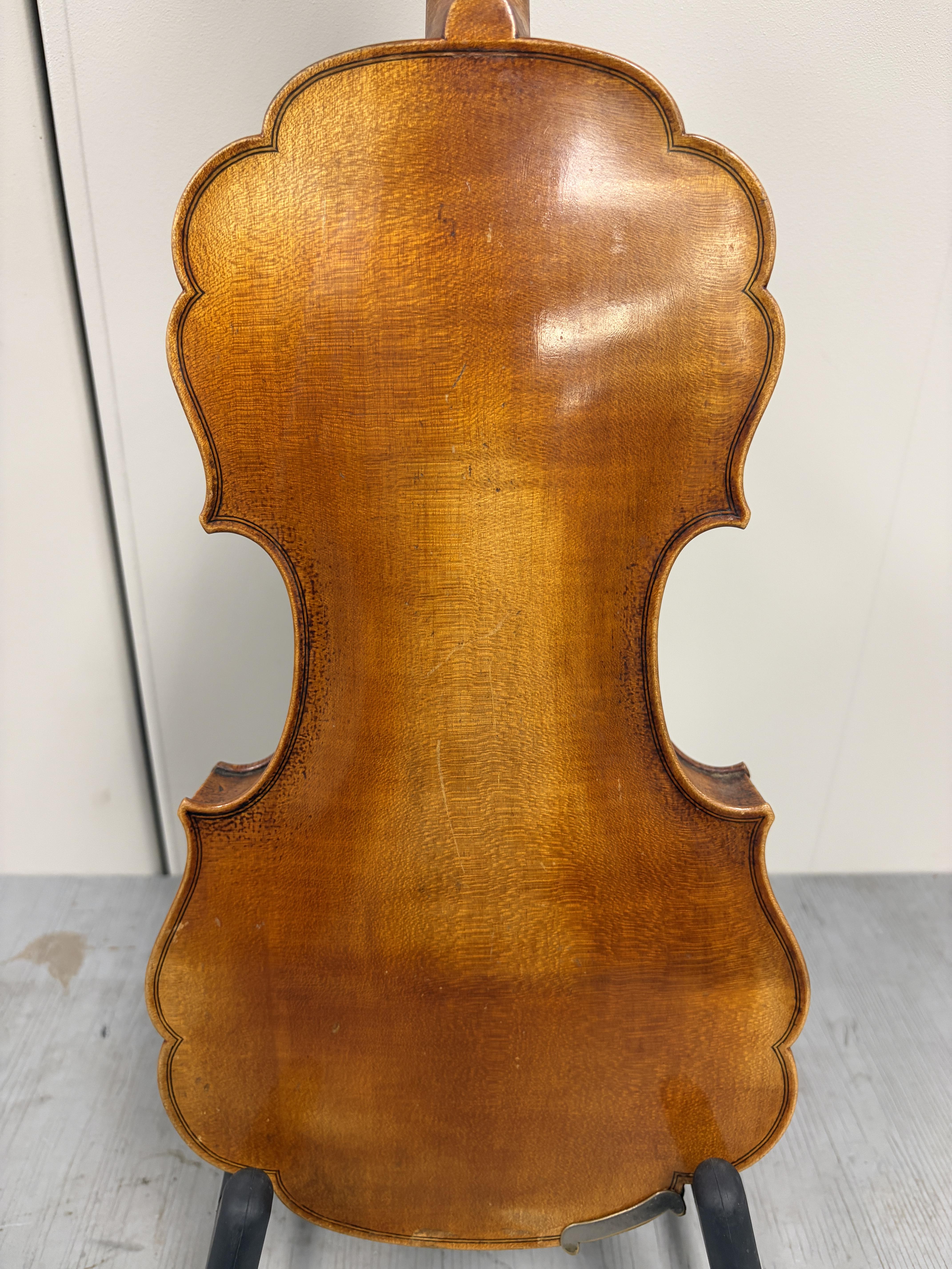 Pie-shaped Folk Violin – Image 10