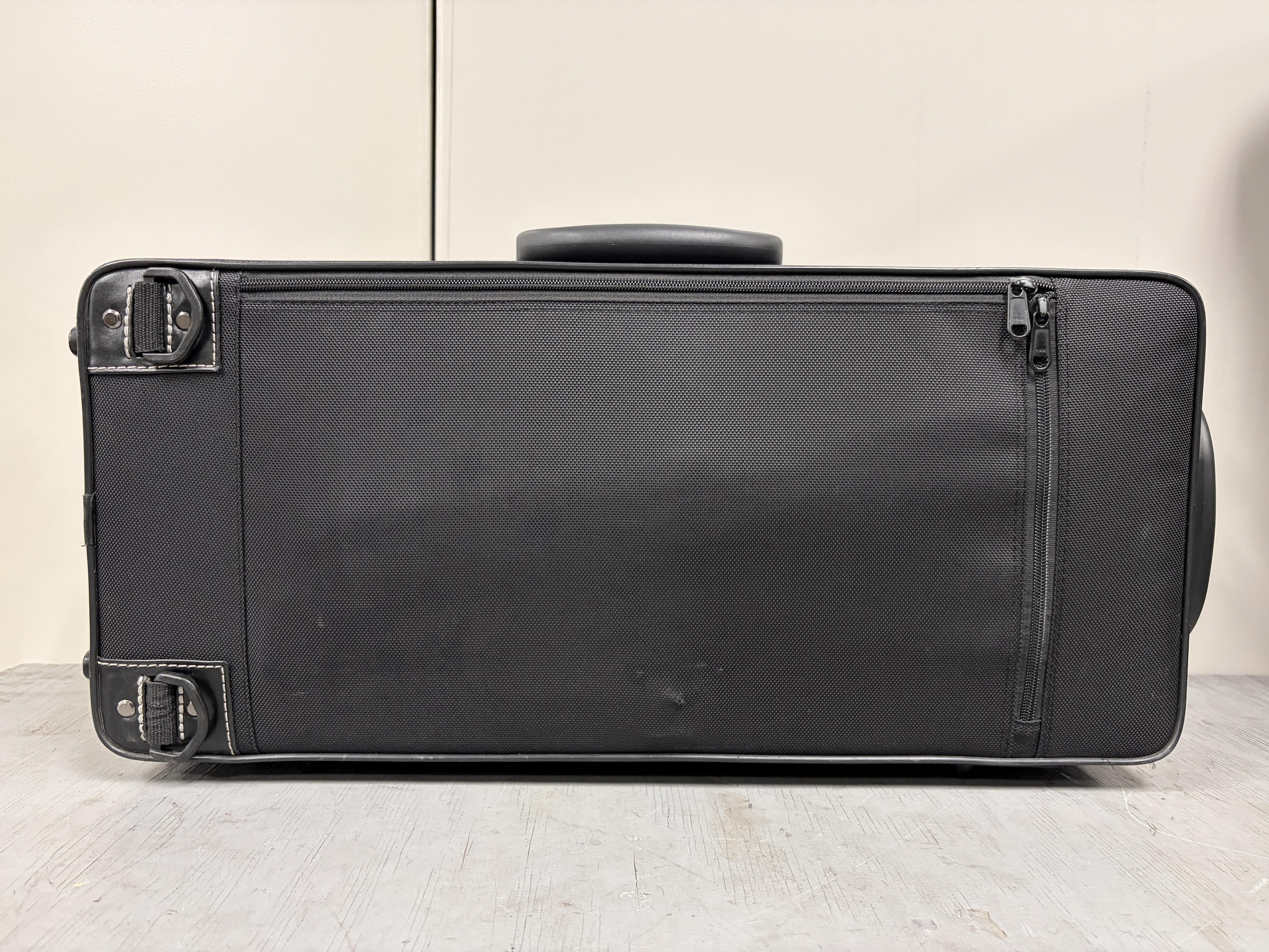 Yamaha YAS-480 Alto Saxophone  – Image 24