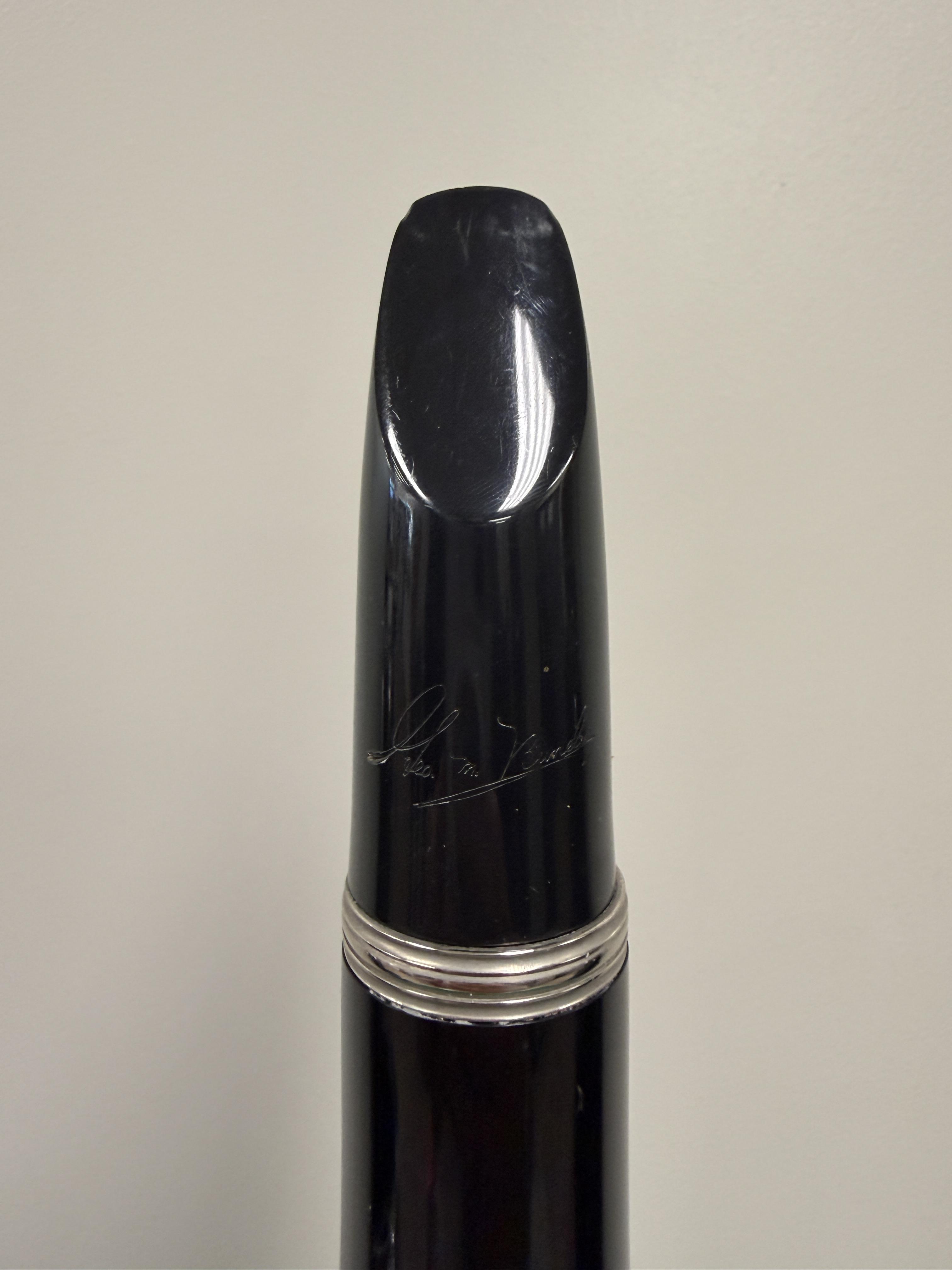 Bundy Resonite Bb Clarinet – Image 4